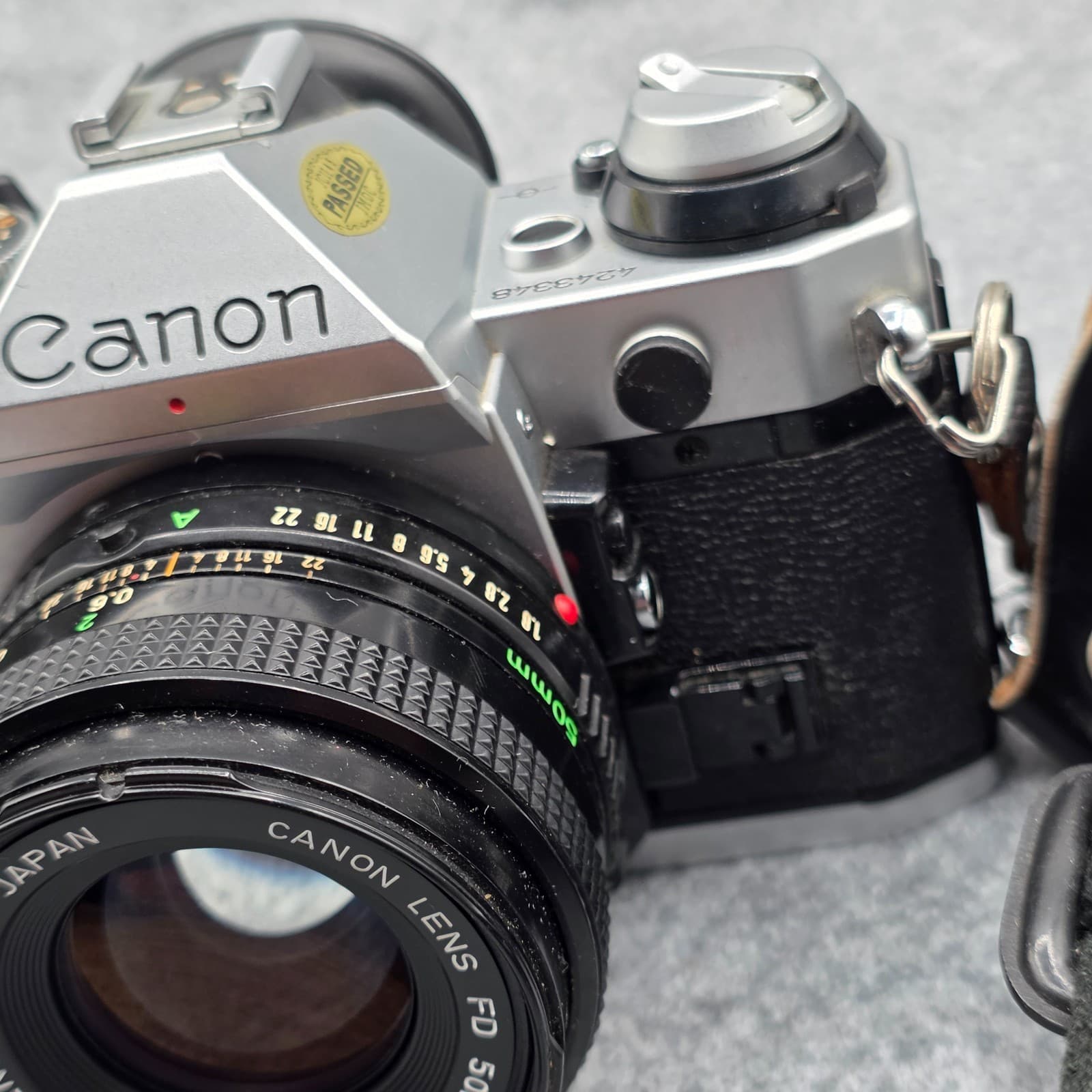 Canon AE-1 Program 35mm Film Camera w/ 50mm 1:1.8 Lens 790 - Thumbnail 11
