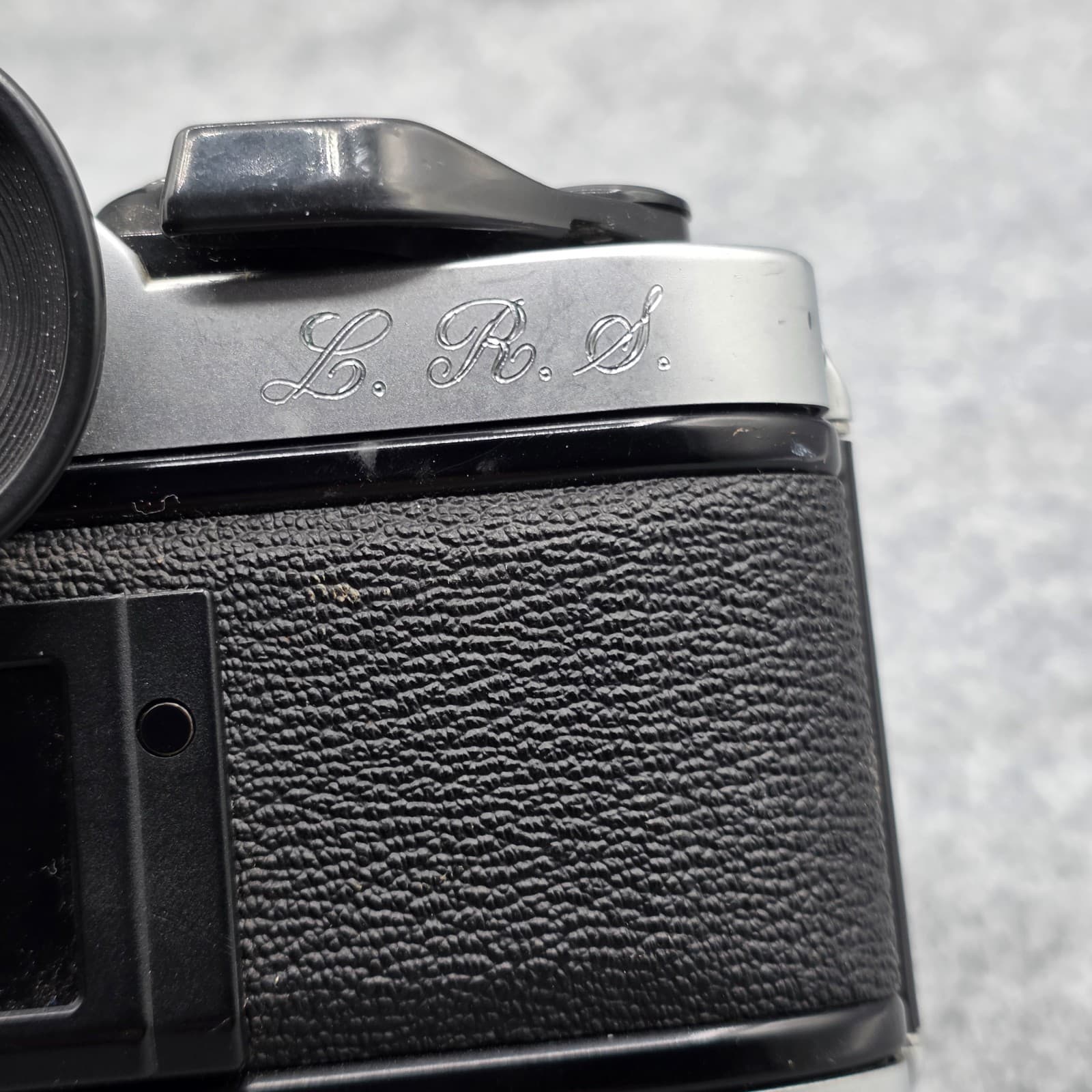 Canon AE-1 Program 35mm Film Camera w/ 50mm 1:1.8 Lens 790 - Thumbnail 5