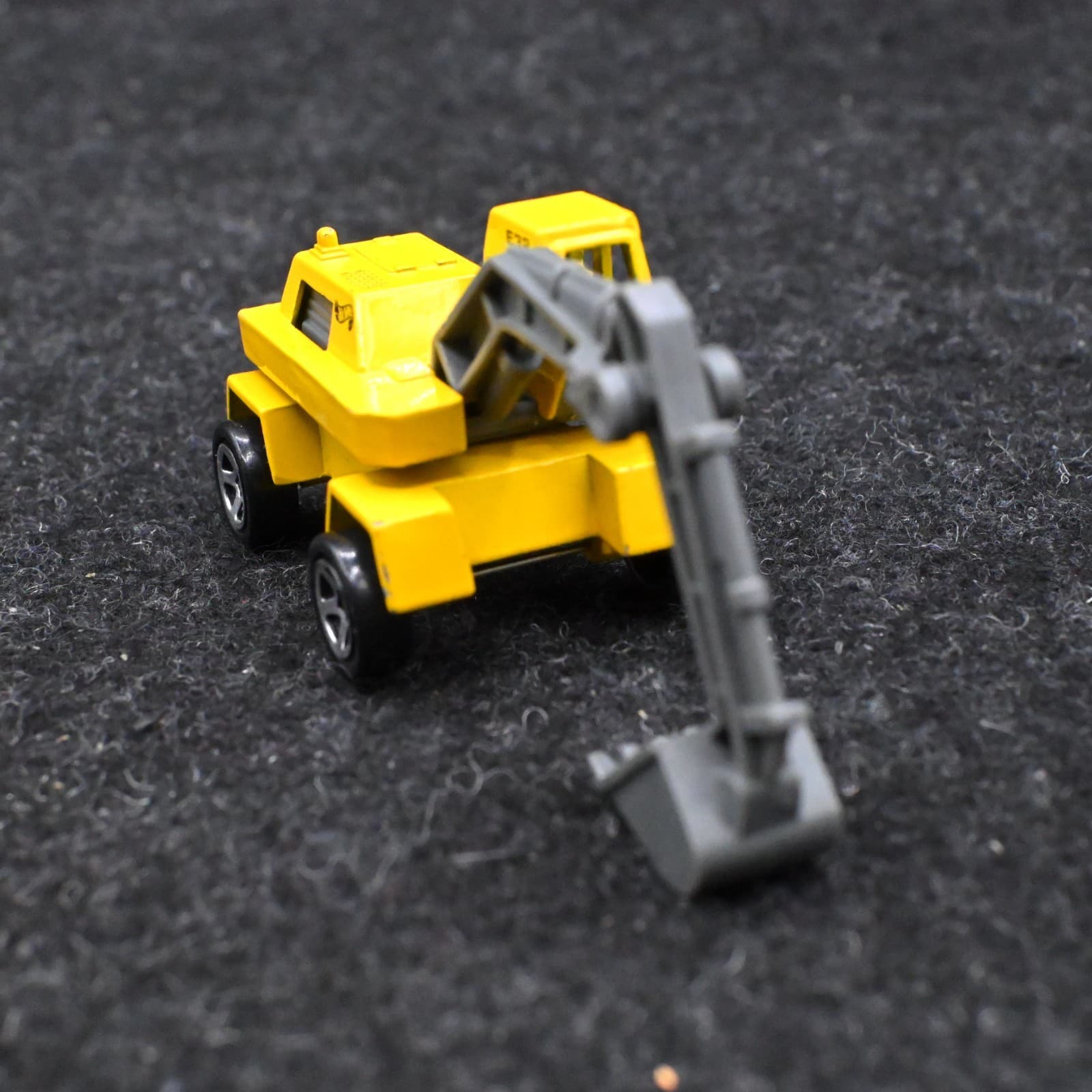 Hot Wheels 1997 Dirt Rover Digger - Thumbnail 6