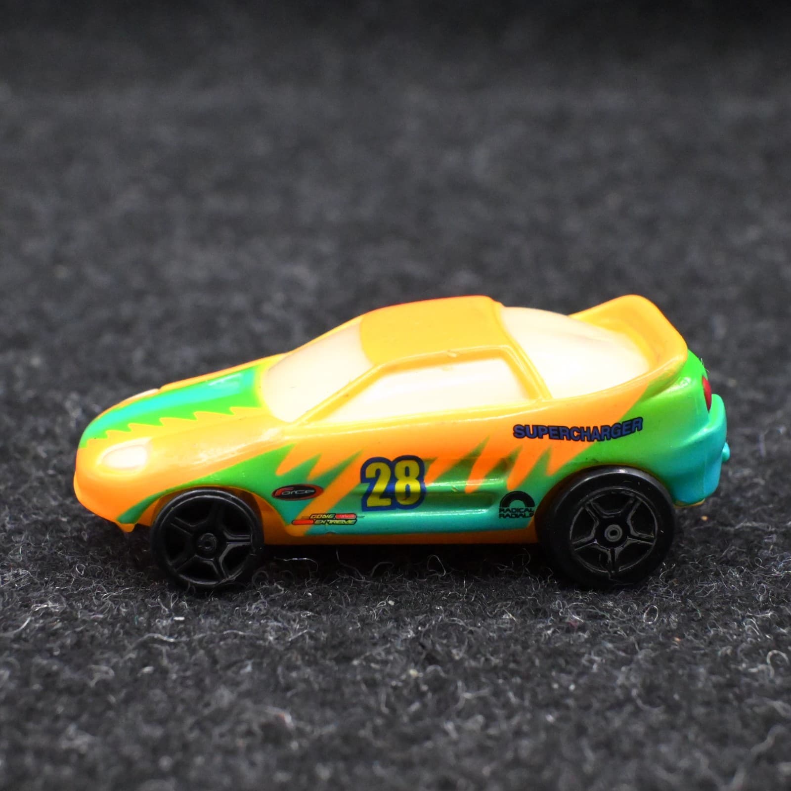 Stunt Ramp Maximum Speed Motorized Car #28 Explid with Photon Light - Thumbnail 3