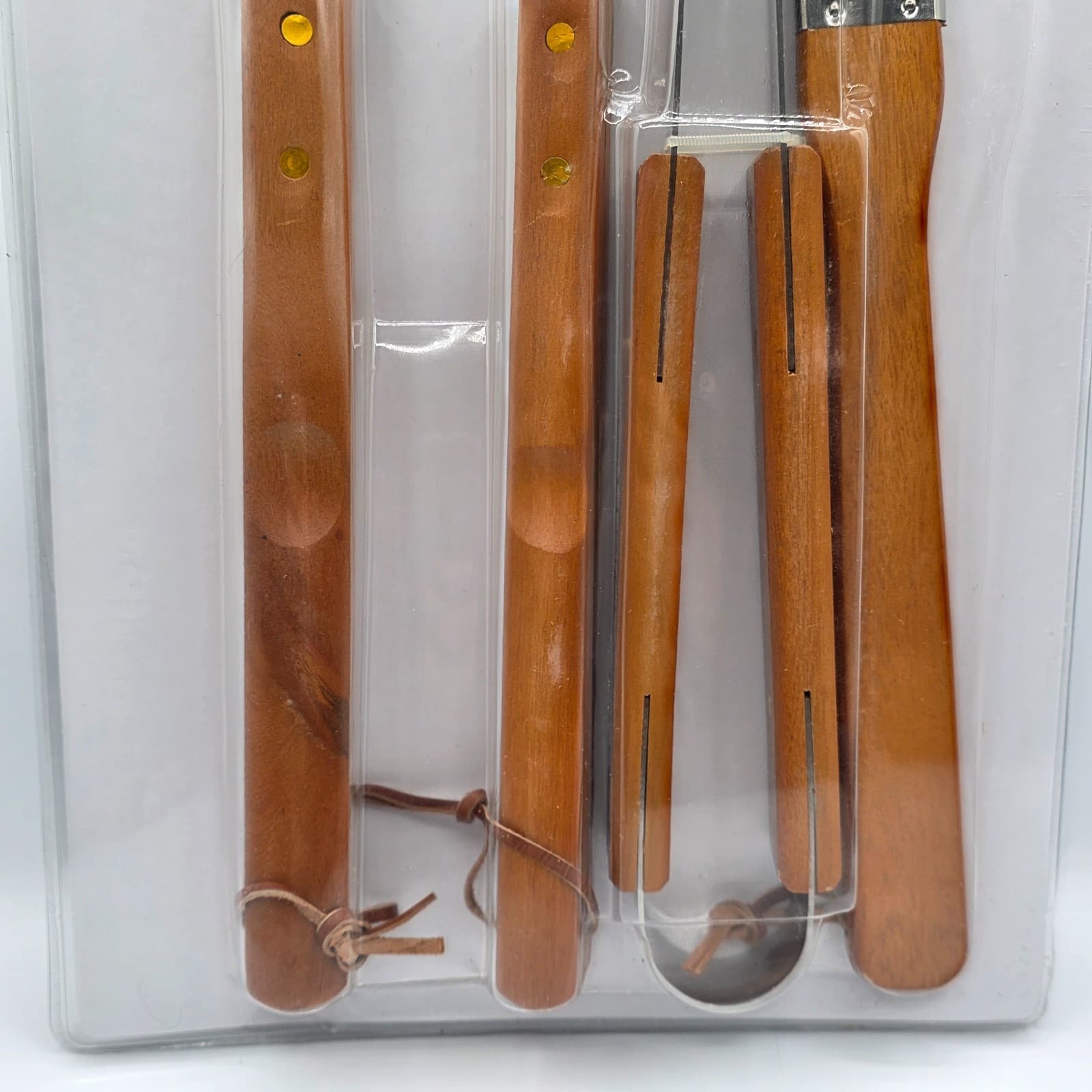 NEW Gibson 4 piece BBQ Wooden Tool Set Turner Fork Tong Brush - Thumbnail 2