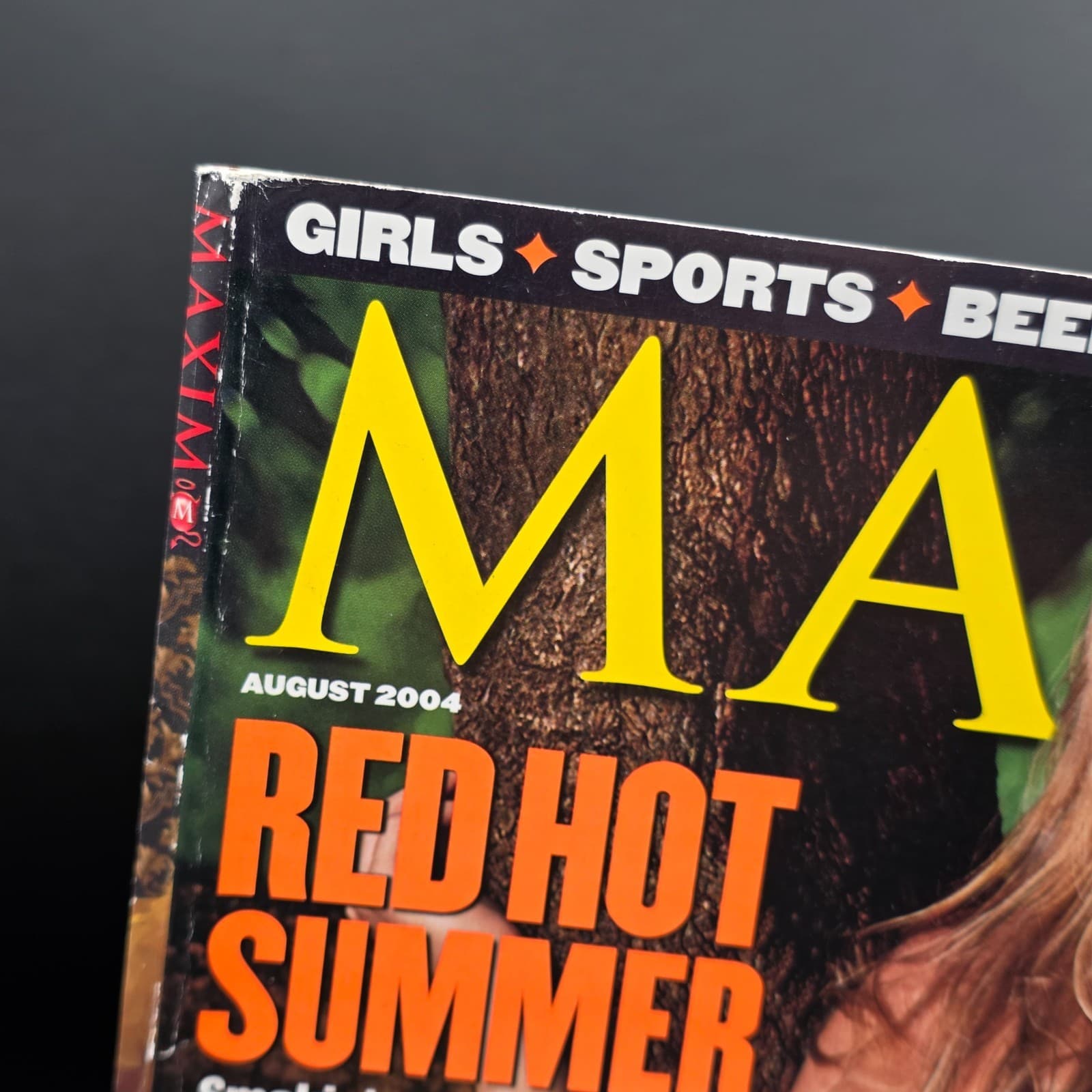 AUGUST 2004 MAXIM ISSUE ANNA KOURNIKOVA COVER VERY RARE - Thumbnail 2