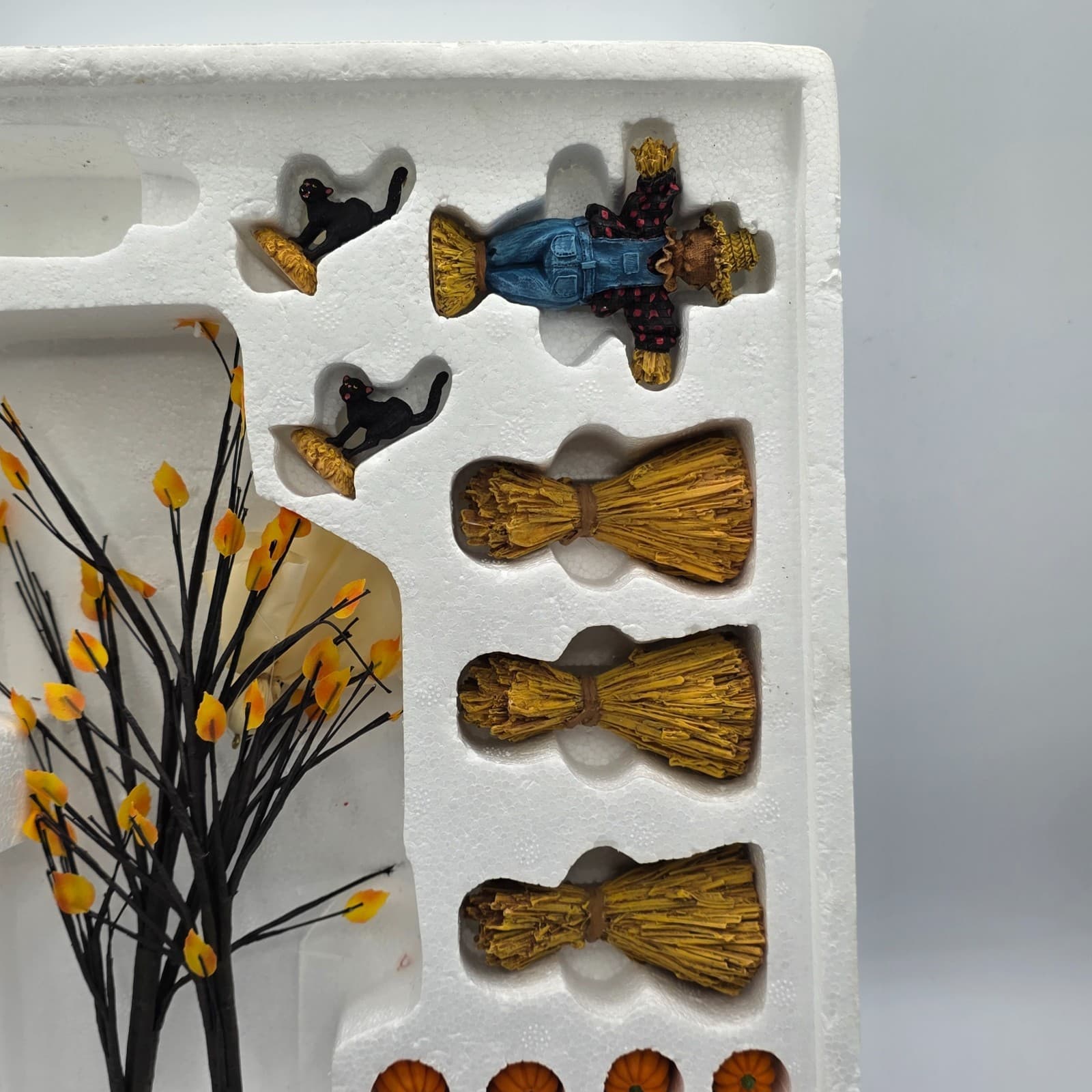 Dept 56 Halloween Village Accessories Trees Black Cats Scarecrow Ghost #52704 - Thumbnail 3