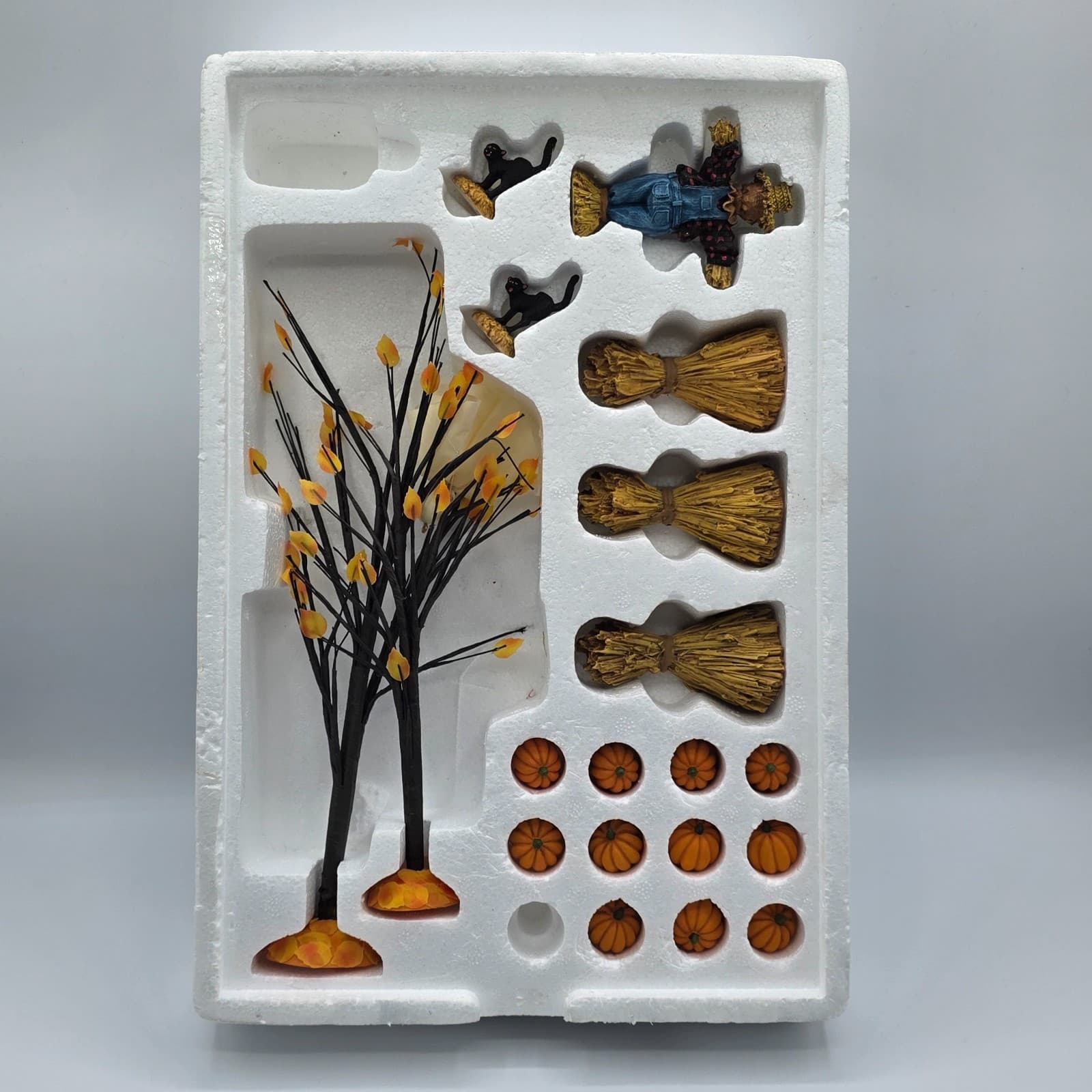 Dept 56 Halloween Village Accessories Trees Black Cats Scarecrow Ghost #52704