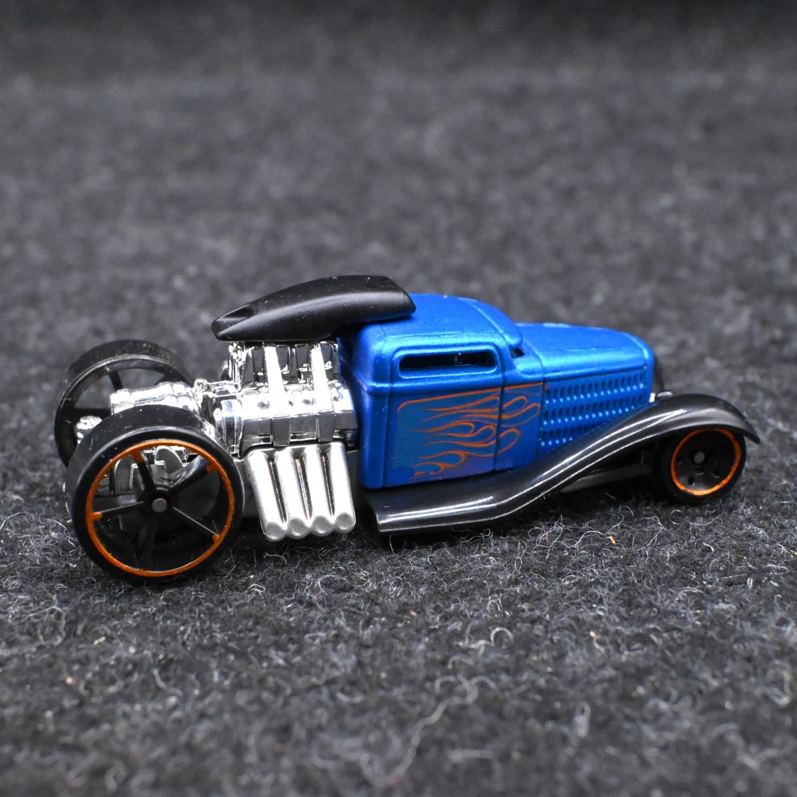 Hot Wheels Mid Mill 2009 New Models Blue - Thumbnail 3