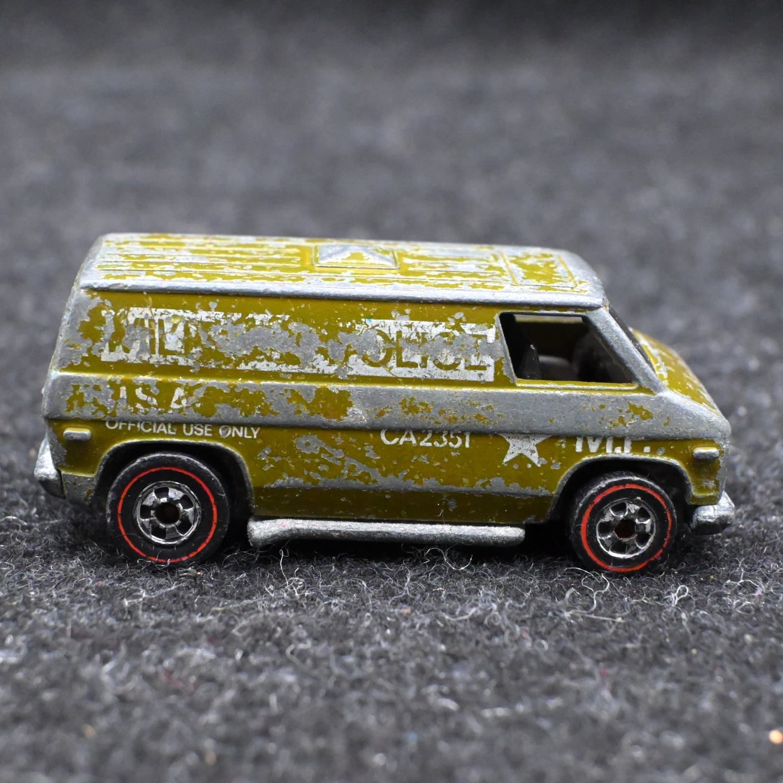 Vintage 1974 Hot Wheels Flying Colors Diecast Military Police Redline Super Van - Thumbnail 3