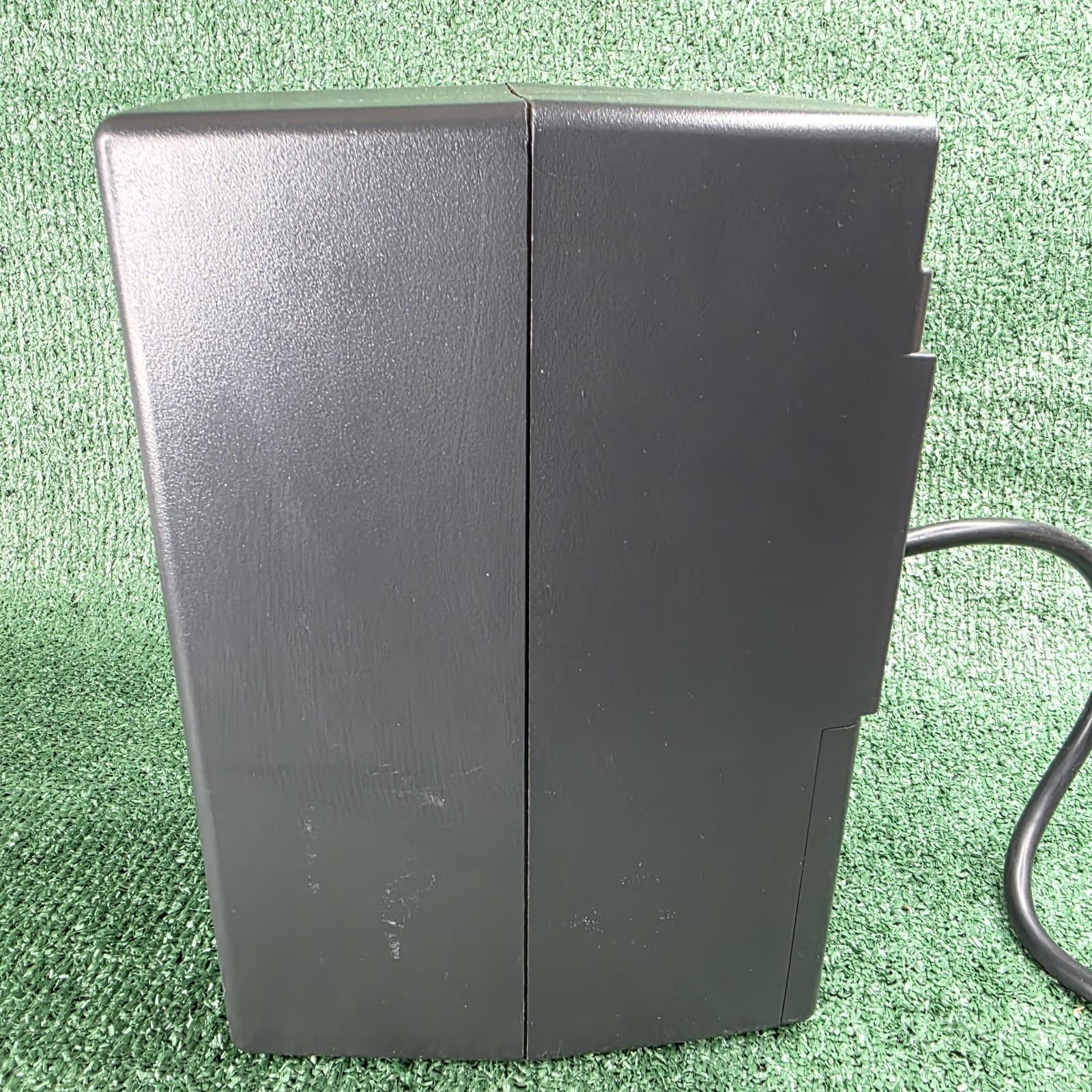Tripp Lite SmartPro 750VA SMART750USB UPS Plug/Connector Type: NEMA 5-15P - Thumbnail 3