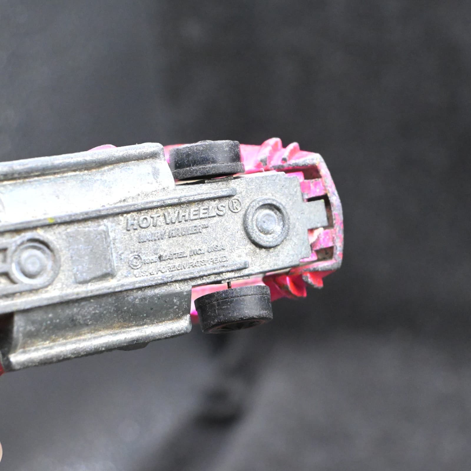 Redline Hotwheels Hot Pink 1971 Hairy Hauler - Thumbnail 11