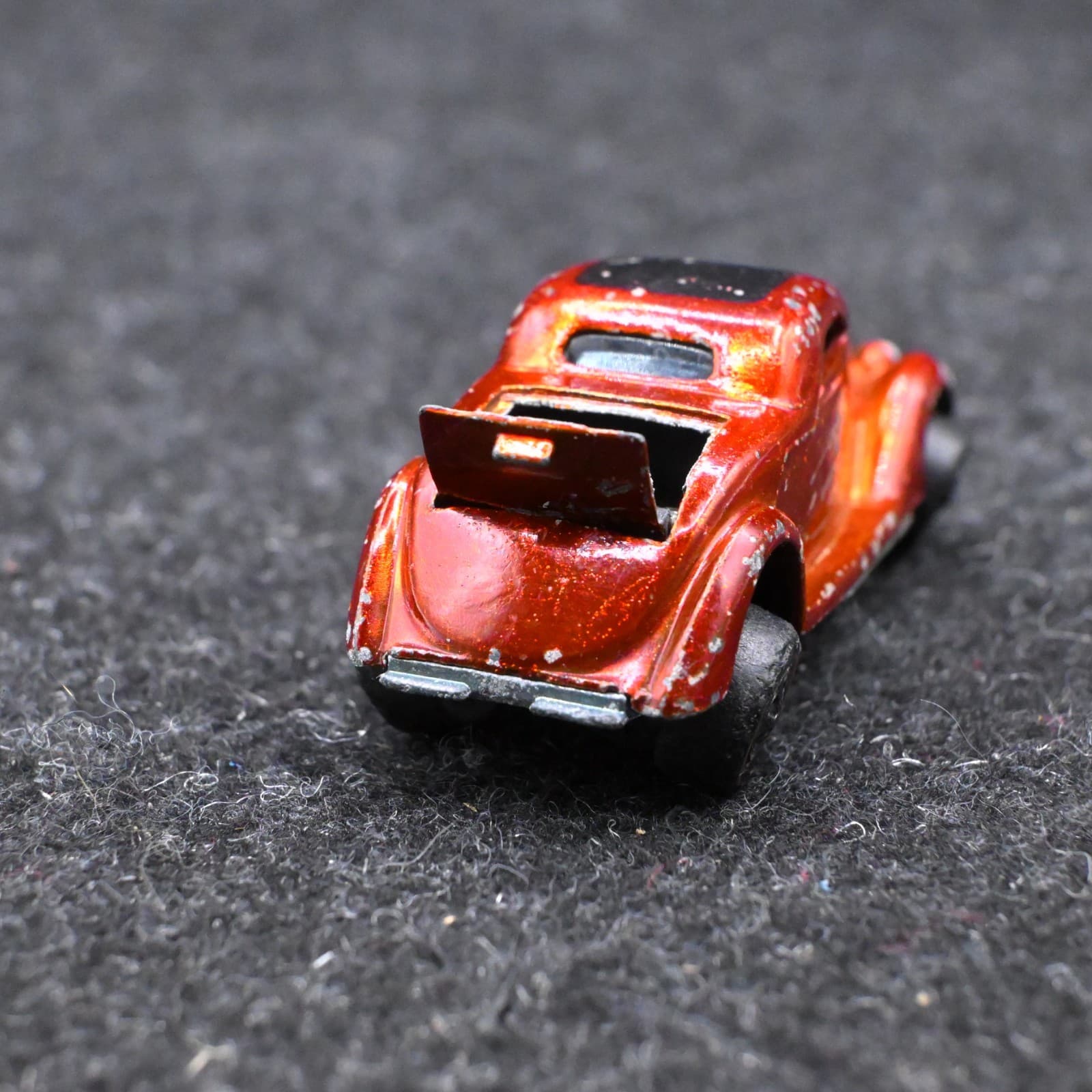 VINTAGE HOT WHEELS REDLINE "CLASSIC 36 FORD COUPE"1968 - Thumbnail 4