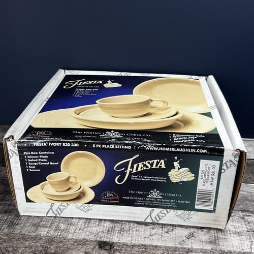 Fiesta Ivory (retired) Classic Rim 5-Piece Place Setting W/ Box - Thumbnail 5