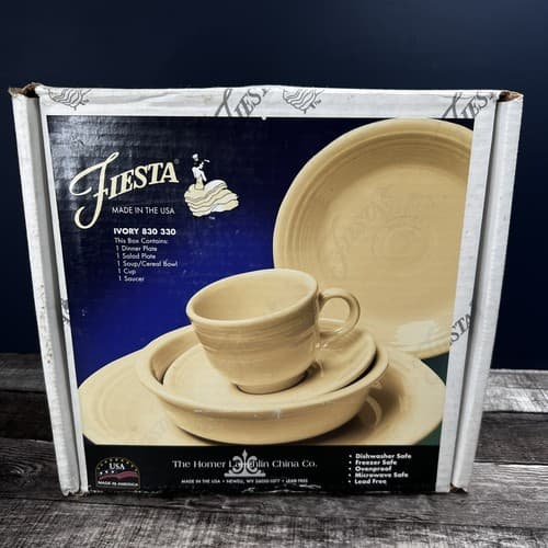 Fiesta Ivory (retired) Classic Rim 5-Piece Place Setting W/ Box - Thumbnail 2