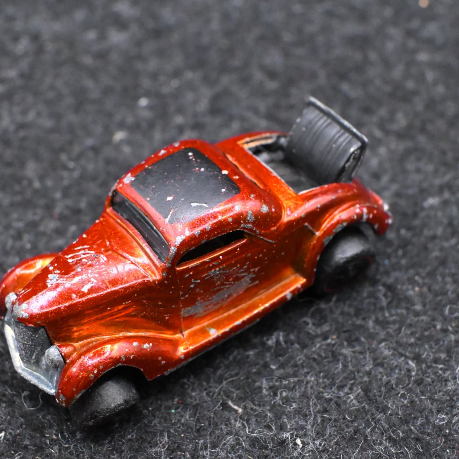 VINTAGE HOT WHEELS REDLINE "CLASSIC 36 FORD COUPE"1968 - Thumbnail 6