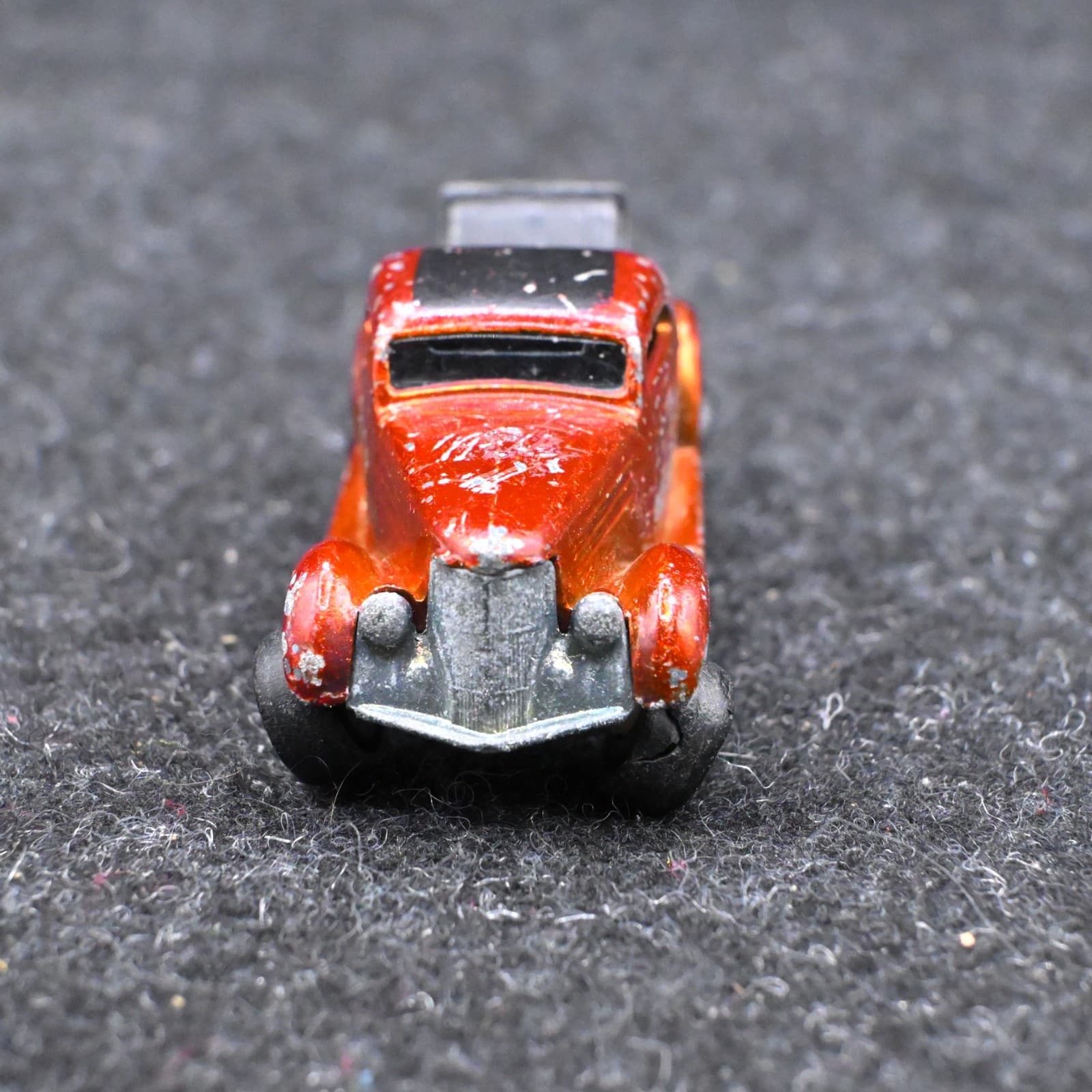 VINTAGE HOT WHEELS REDLINE "CLASSIC 36 FORD COUPE"1968 - Thumbnail 2