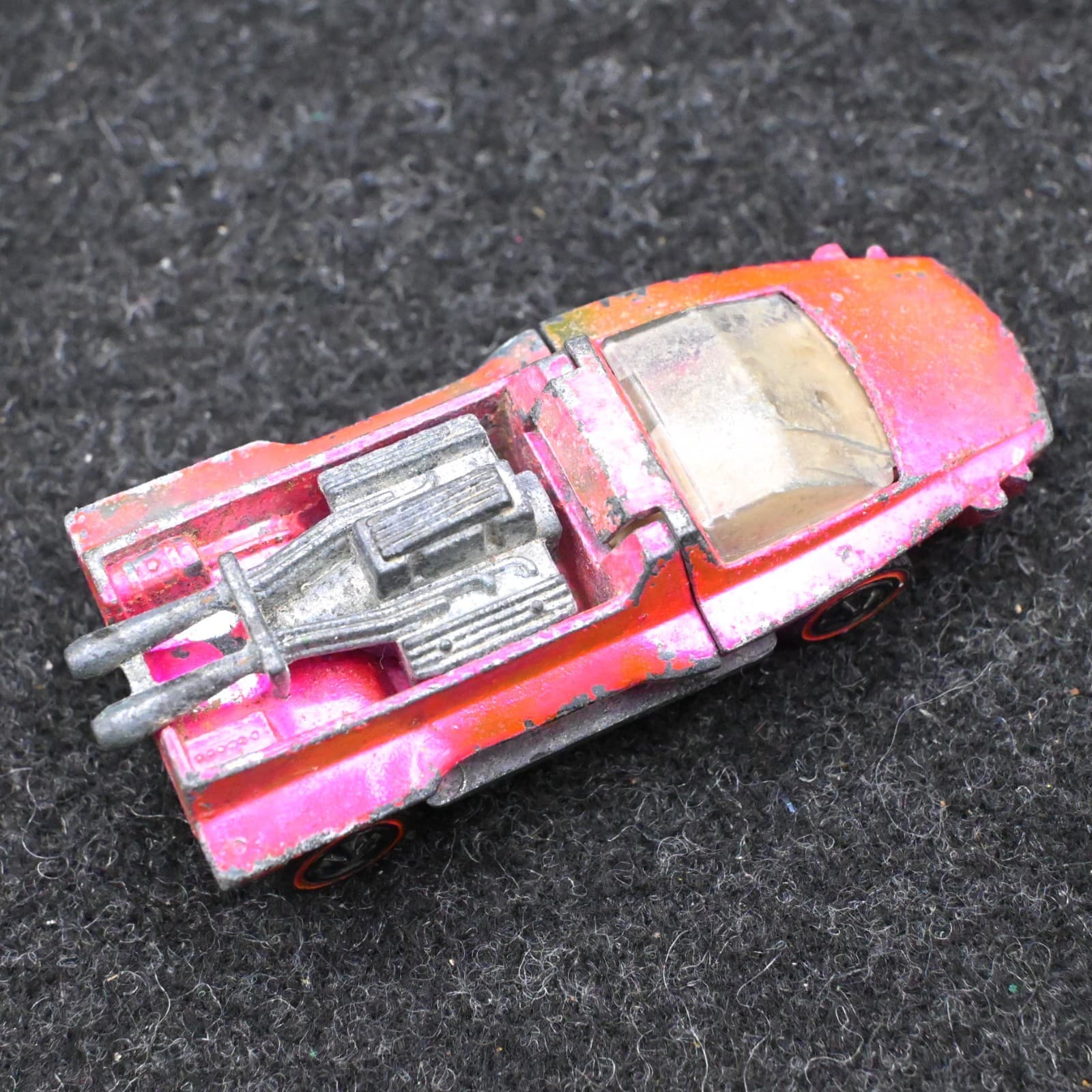 Redline Hotwheels Hot Pink 1971 Hairy Hauler - Thumbnail 5