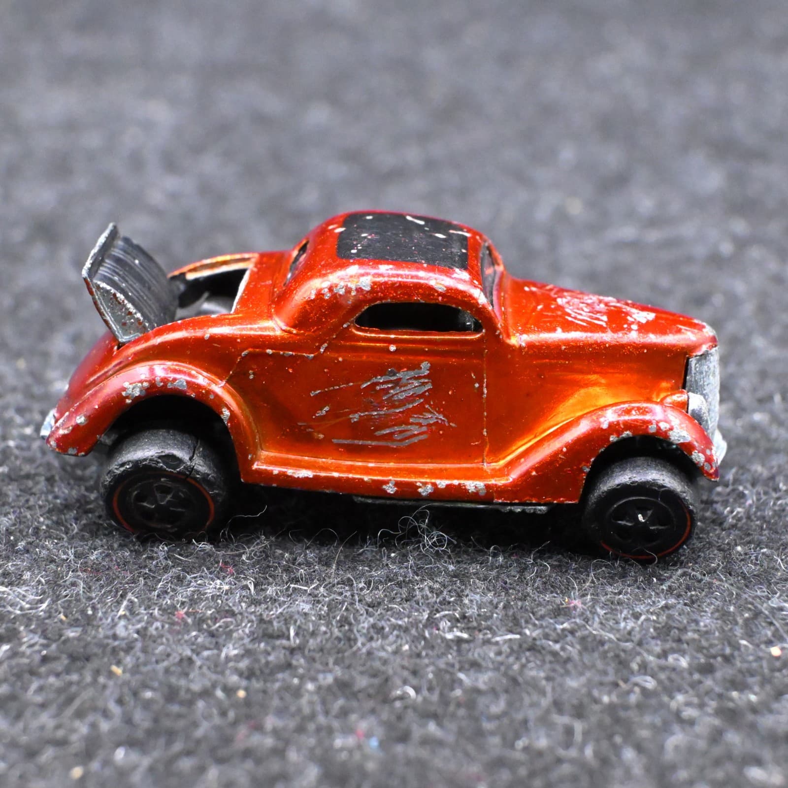 VINTAGE HOT WHEELS REDLINE "CLASSIC 36 FORD COUPE"1968 - Thumbnail 3