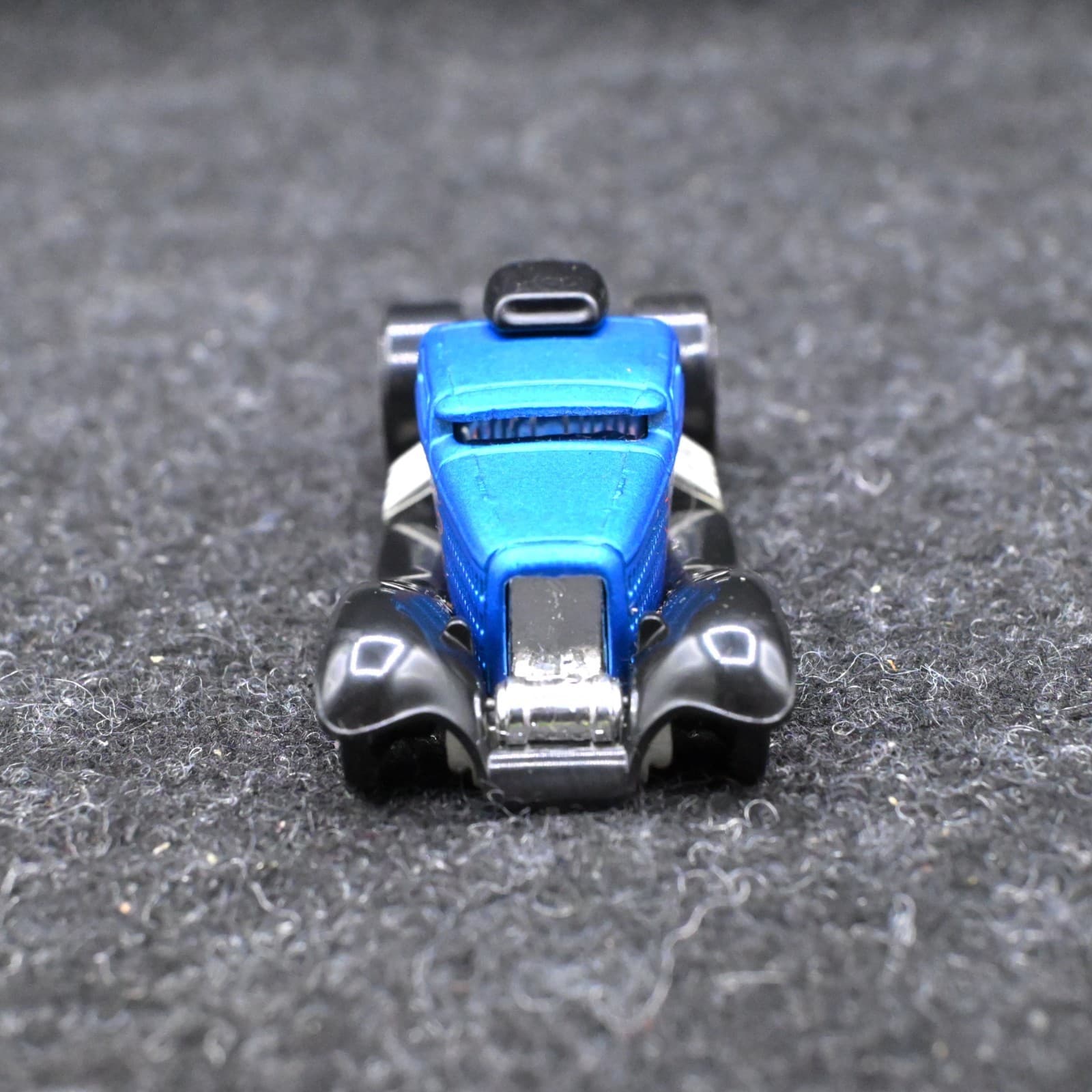 Hot Wheels Mid Mill 2009 New Models Blue - Thumbnail 2