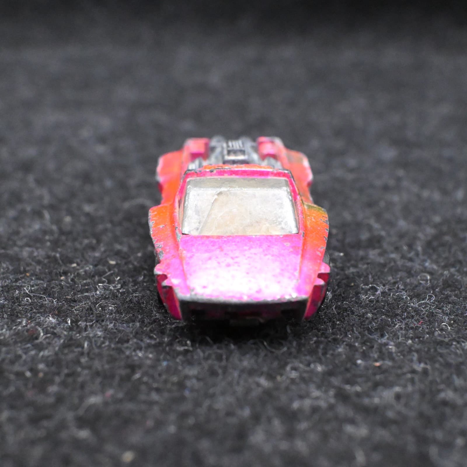 Redline Hotwheels Hot Pink 1971 Hairy Hauler - Thumbnail 2