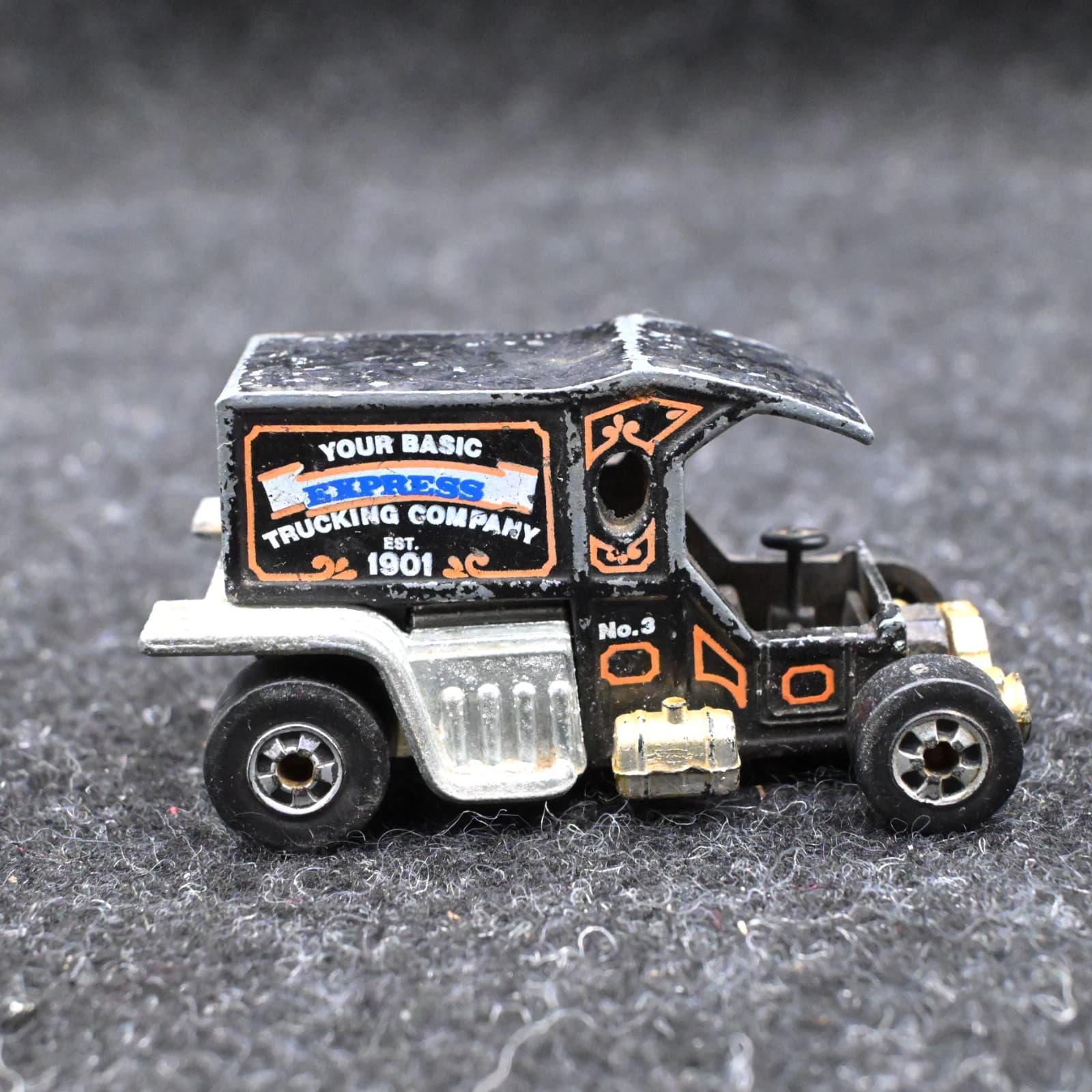Vintage Hot Wheels T-Totaller 1976 Your Basic Express Trucking Company 1901 - Thumbnail 3