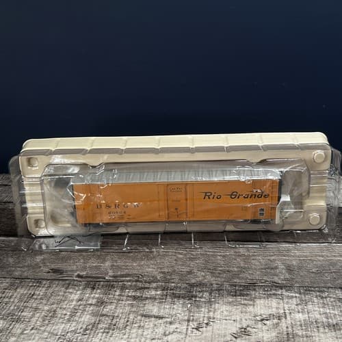 Atlas HO #20002970 Rio Grande (Late) 50' Plug Door Box Car (Rd #60844) - Thumbnail 6