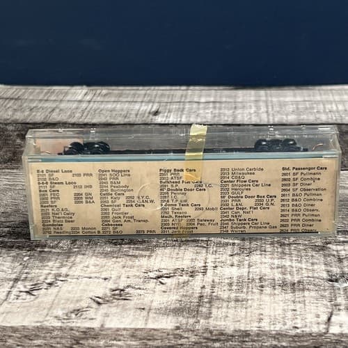 Atlas 2304 Pacific Fruit Express Reefer N Scale Train Box Car - Thumbnail 4
