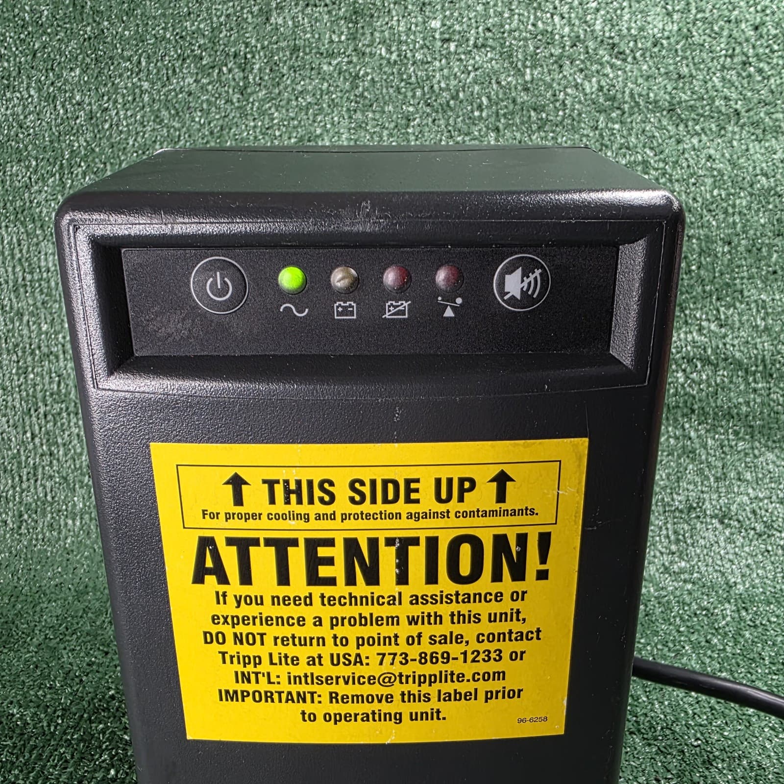 Tripp Lite SmartPro 750VA SMART750USB UPS Plug/Connector Type: NEMA 5-15P - Thumbnail 2