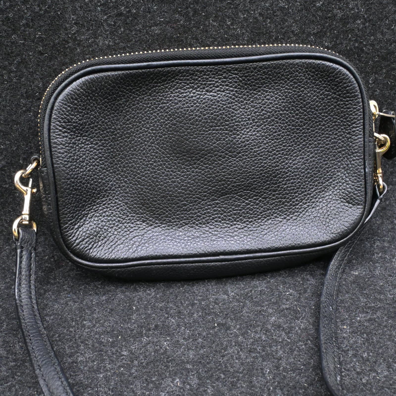 READ Coach Mini Jamie Camera Bag Black Pebble Leather Signature Crossbody Purse - Thumbnail 6
