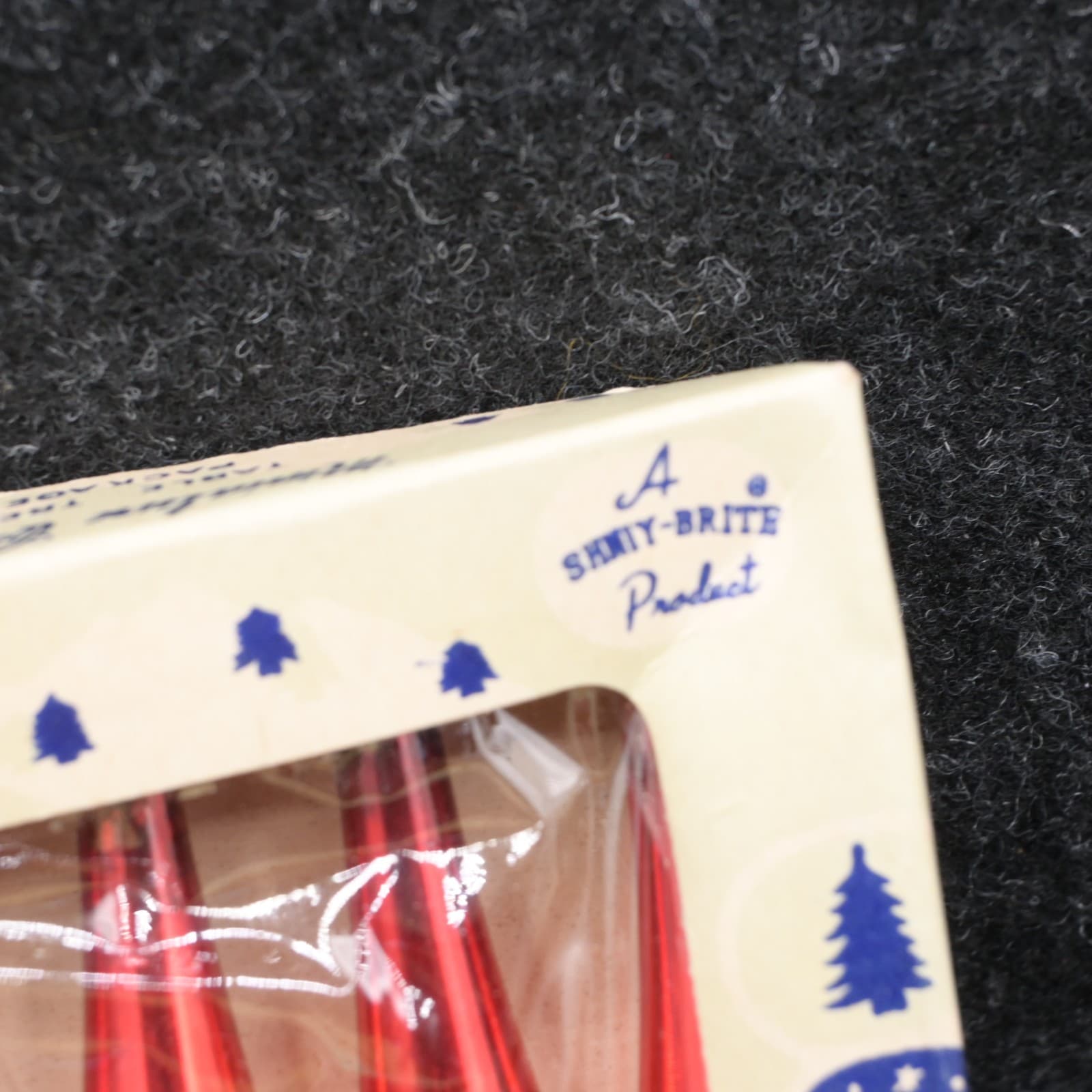 Vintage Shiny Brite 4" Teardrop Icicle Red Christmas Ornaments 6 Total RARE - Thumbnail 3
