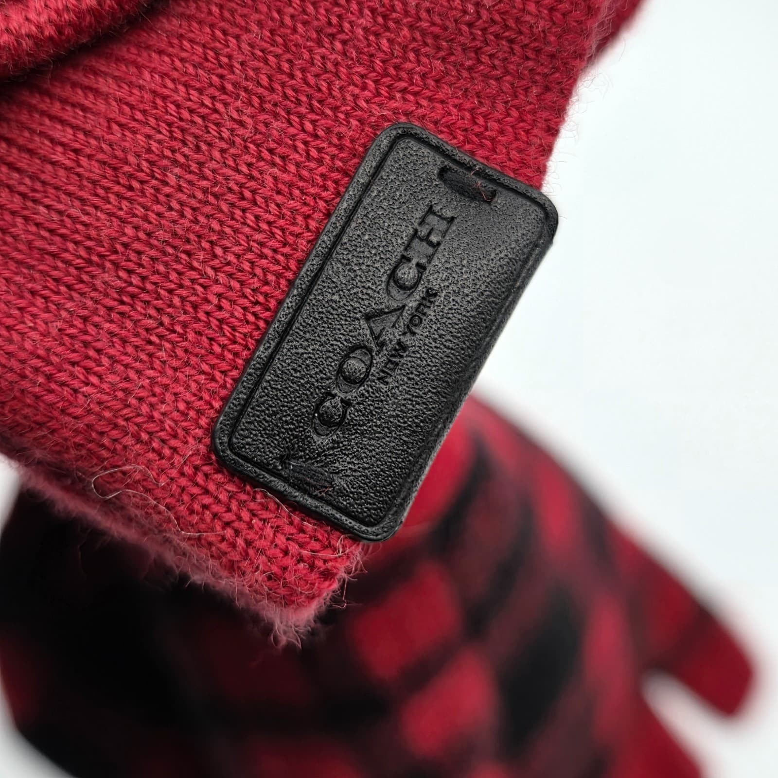 Coach Red Black Buffalo Plaid Wool Knit Blend Convertible Mittens Gloves,NWT - Thumbnail 4