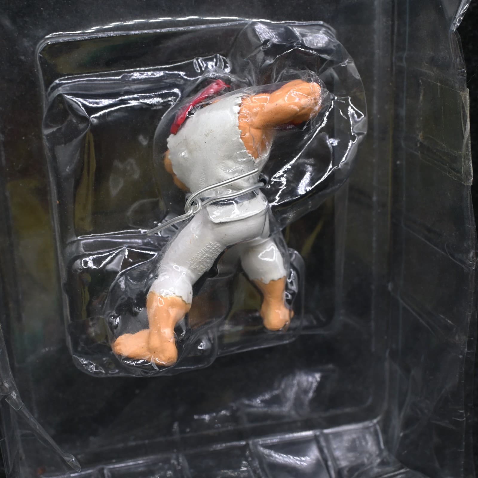 ACTION FIGURE Gashapon RYU Street Fighter IV collectors edition Capcom NECA 2008 - Thumbnail 5