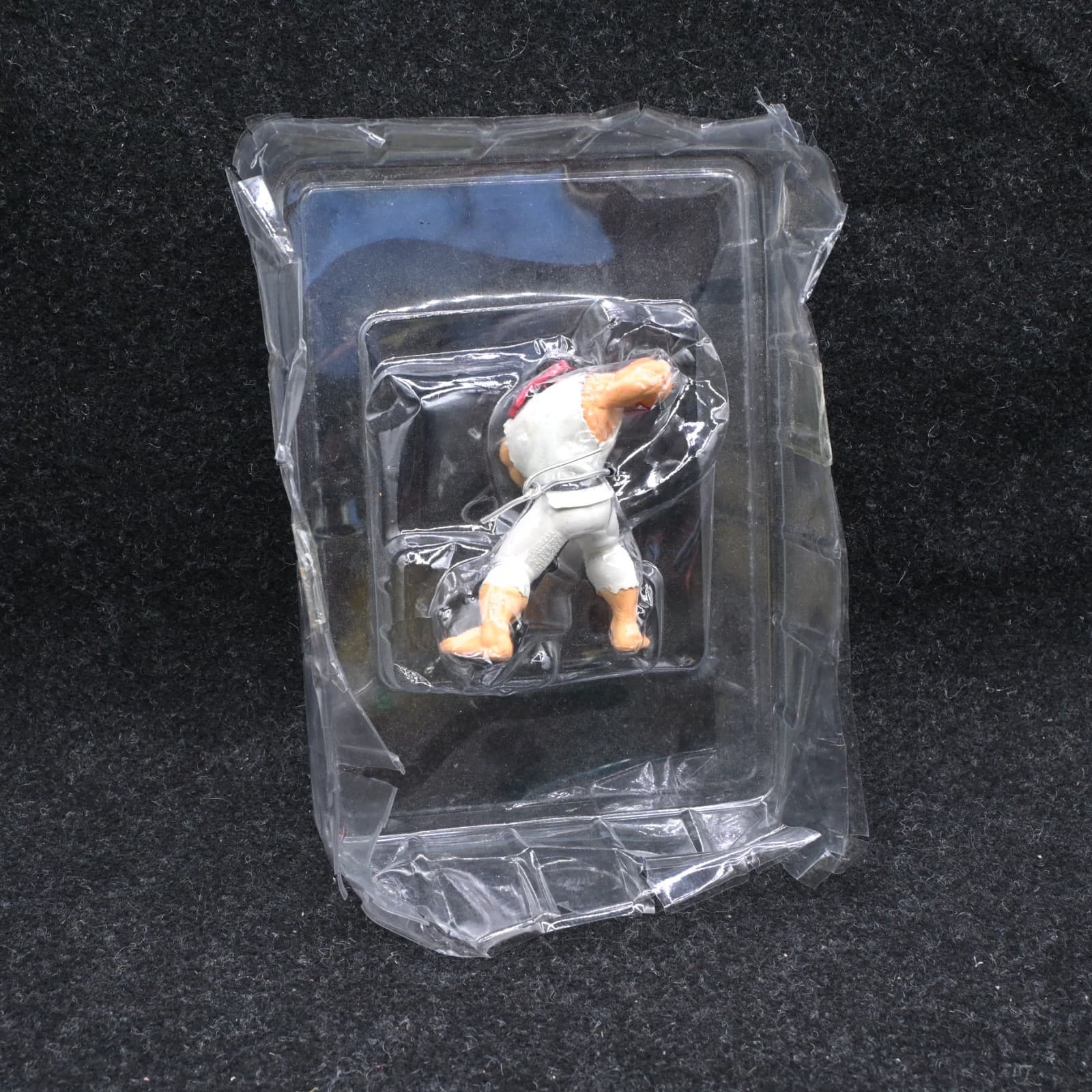 ACTION FIGURE Gashapon RYU Street Fighter IV collectors edition Capcom NECA 2008 - Thumbnail 4