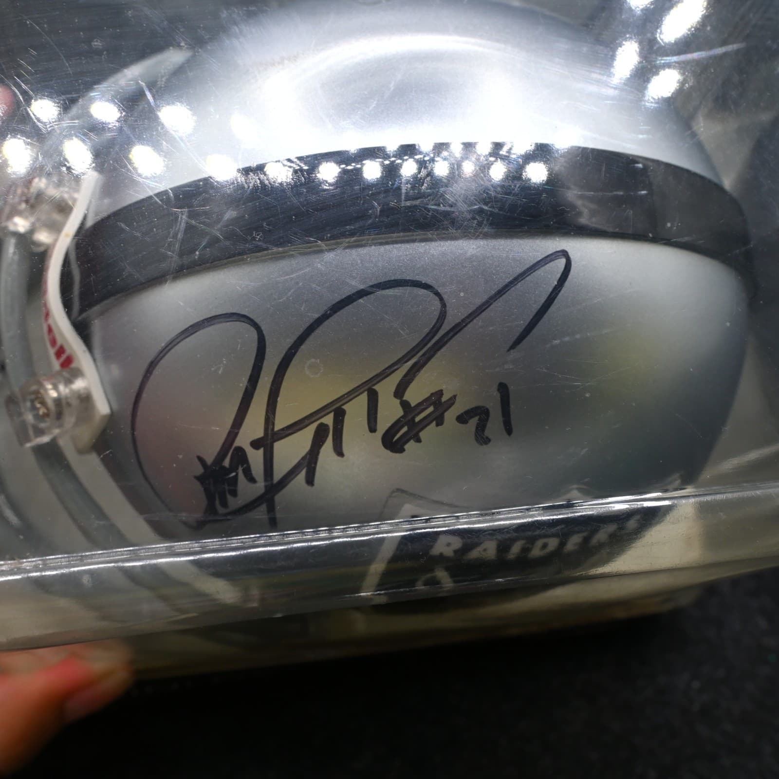 LAS VEGAS RAIDERS SIGNED RIDDELL MINI HELMET - Thumbnail 8