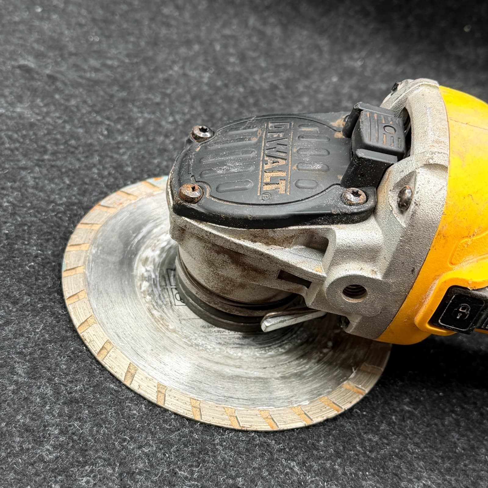 Dewalt DWE4011 4-1/2 in. Small Angle Grinder Used - Thumbnail 3