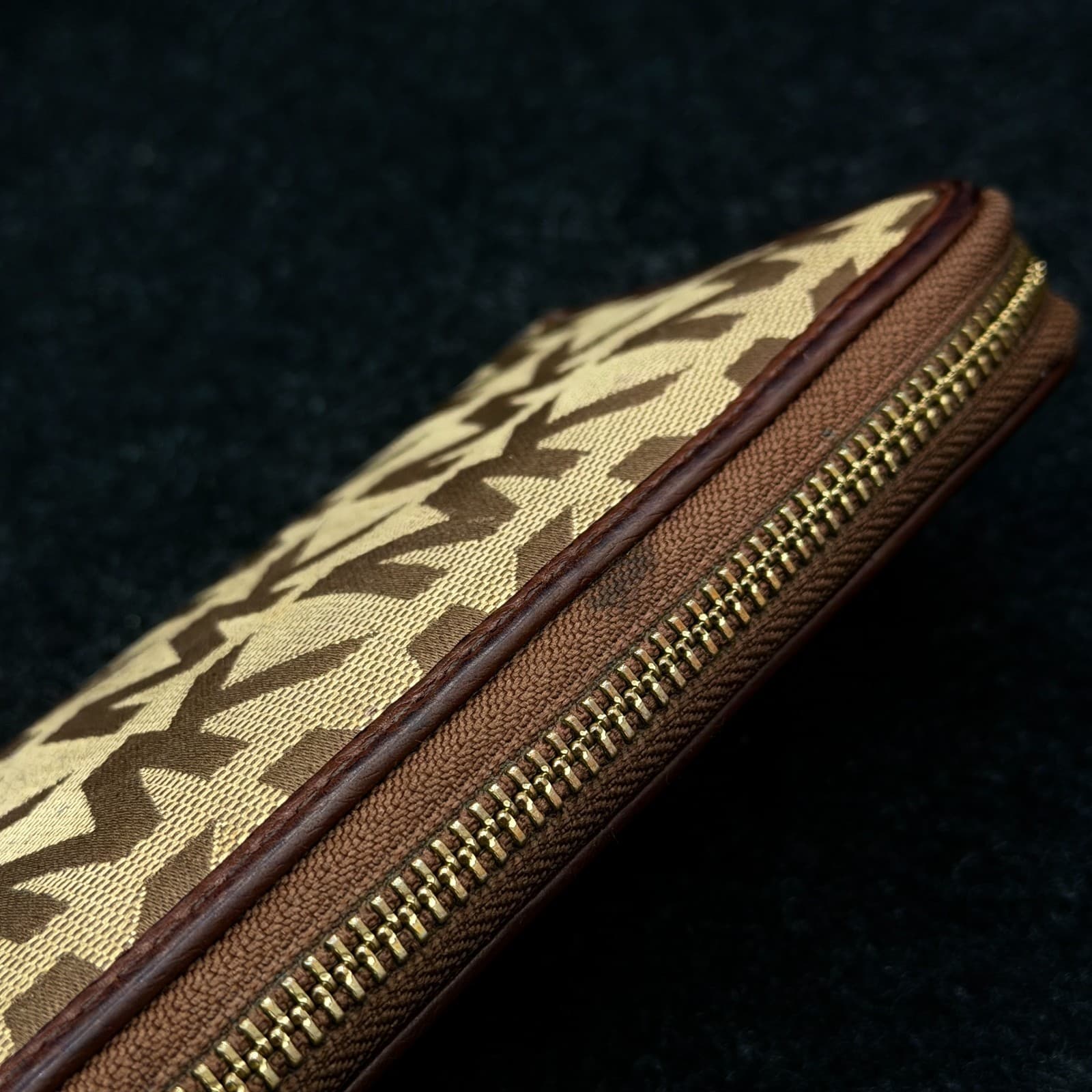 Michael Kors Zip Around Monogram Wallet with Leather Interior - Thumbnail 5
