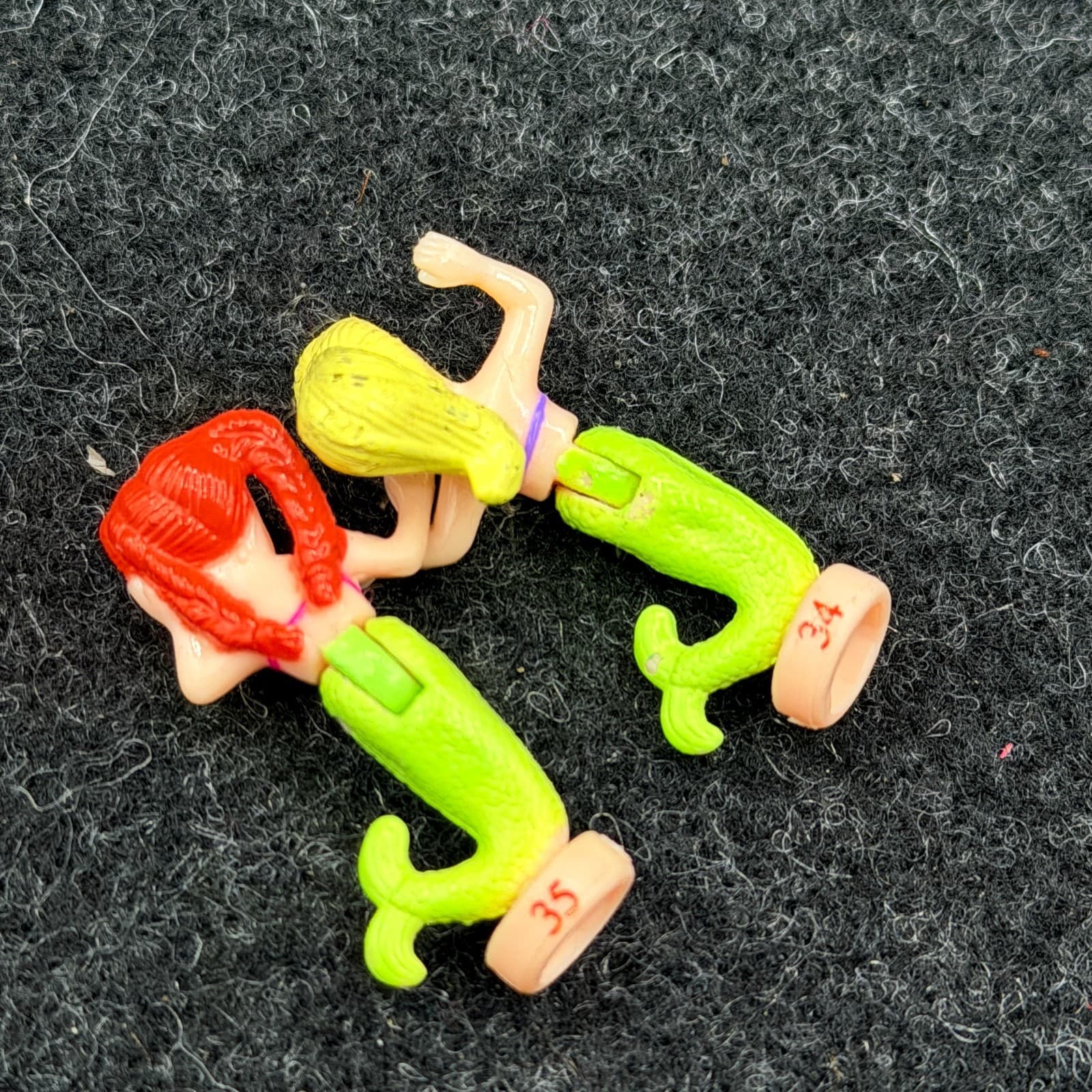 1999 Polly Pocket Dolls Vintage Figure Sea Splash Carousel - Mermaid Lea & Polly - Thumbnail 2