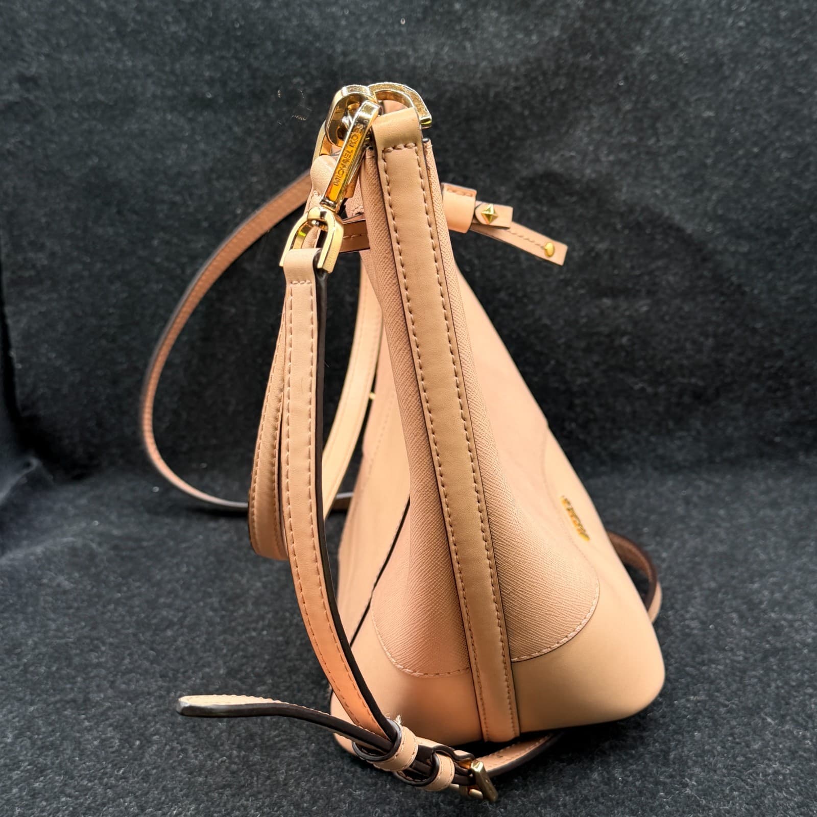 Michael Kors Trista Leather Bucket Bag - Light Pink - Lightly Used - Thumbnail 8