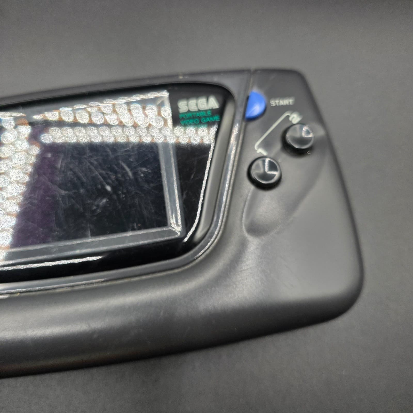 FOR PARTS OR REPAIR Sega Game Gear Handheld Console System Model 2110G - Thumbnail 5