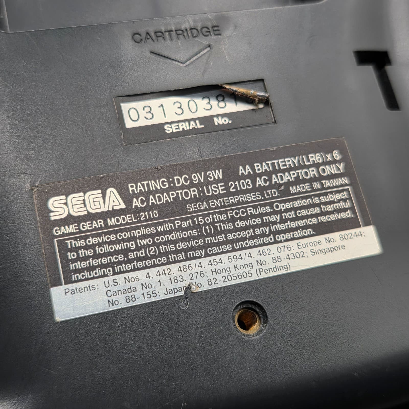 FOR PARTS OR REPAIR Sega Game Gear Handheld Console System Model 2110G - Thumbnail 11