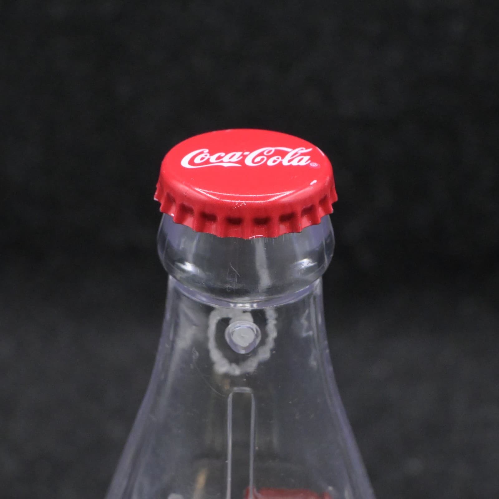 NOS 2002 Enjoy Coca-Cola Watch in Plastic Contour Coca-Cola Bottle Bank #55267W - Thumbnail 5