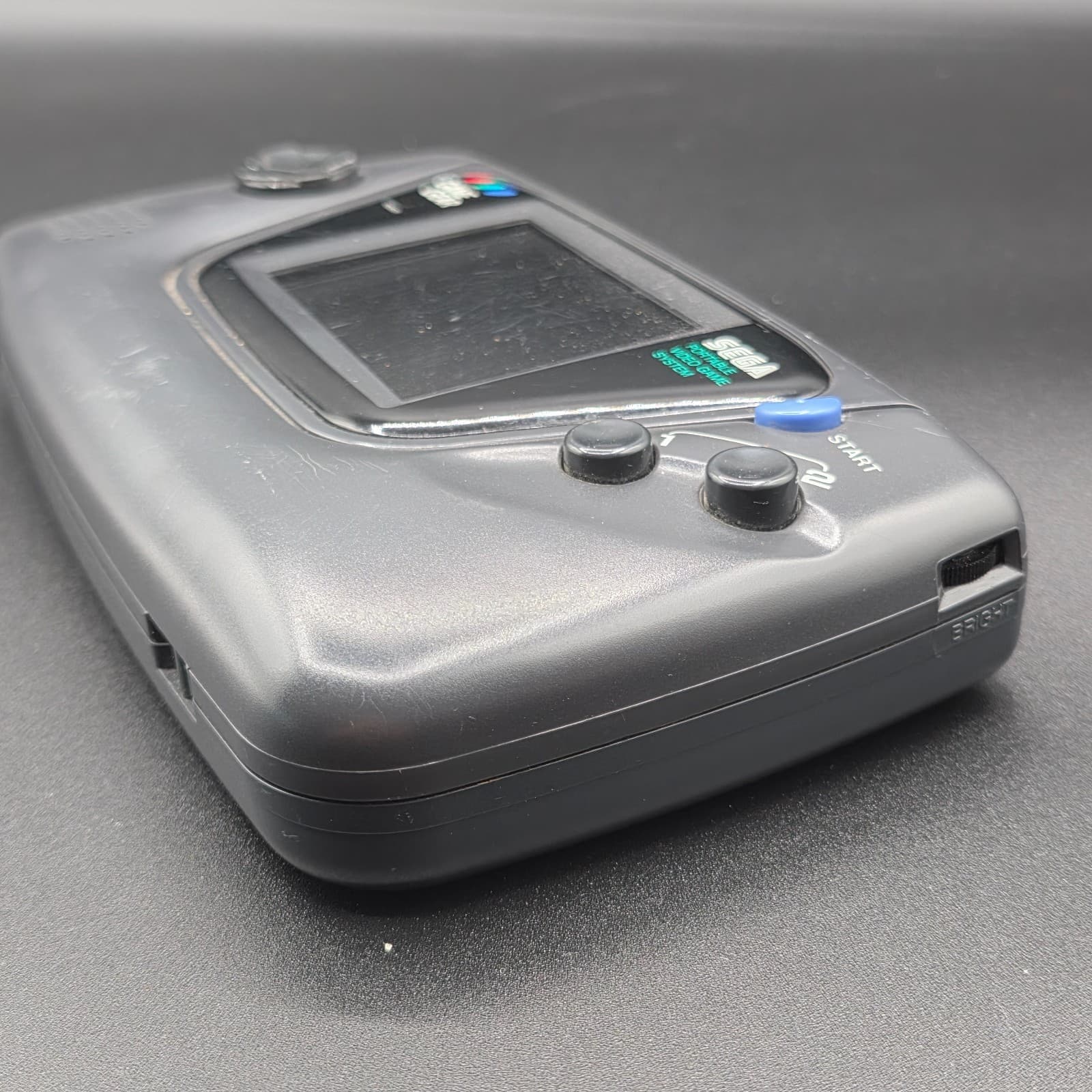 FOR PARTS OR REPAIR Sega Game Gear Handheld Console System Model 2110G - Thumbnail 9