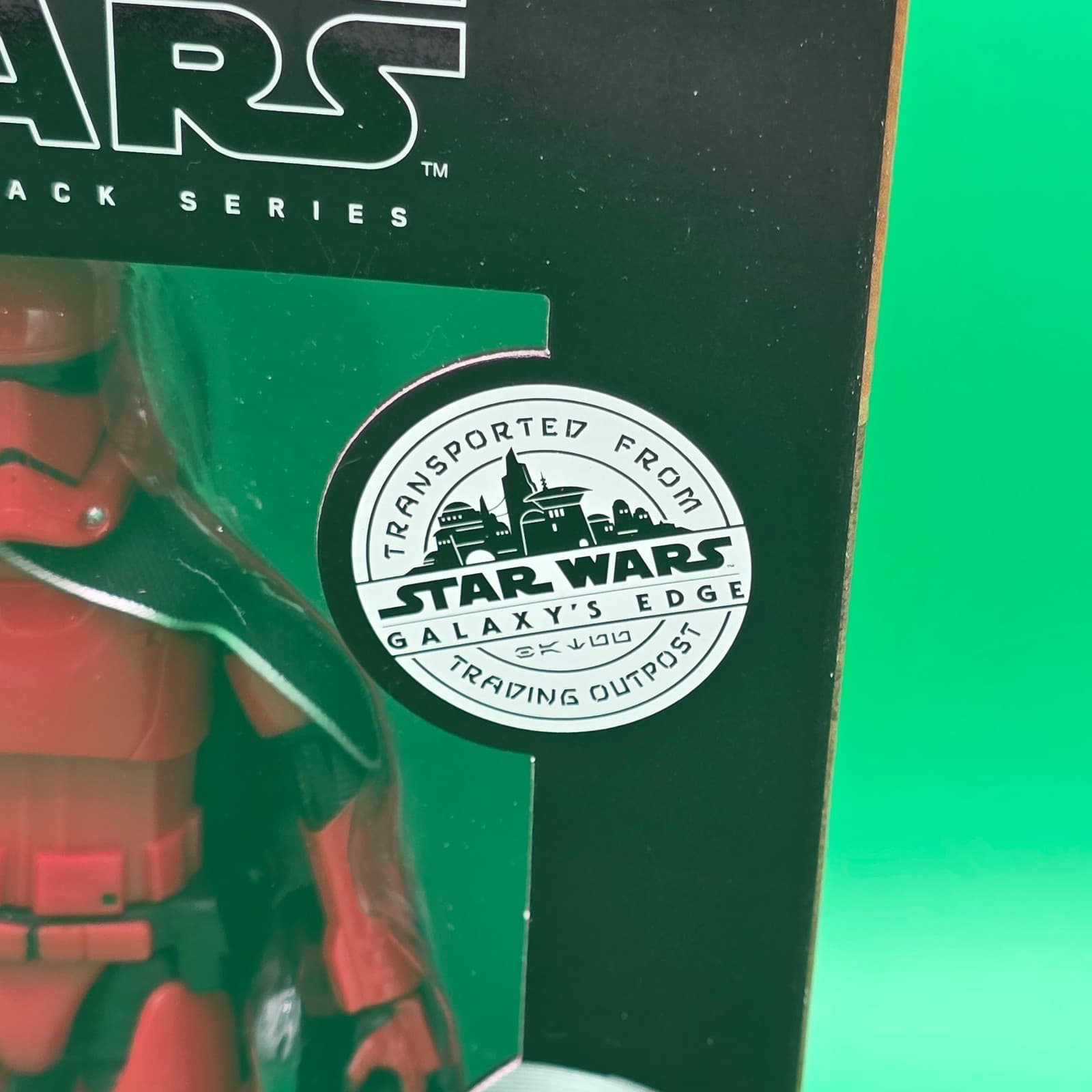 J A Disney Star Wars Black Series Galaxy's Edge Trading Captain Cardinal E9700 - Thumbnail 2