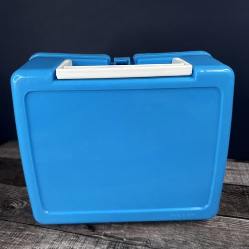 Vintage Herbie The Love Bug Volkswagen Blue Plastic Lunchbox w/ Thermos RARE - Thumbnail 4