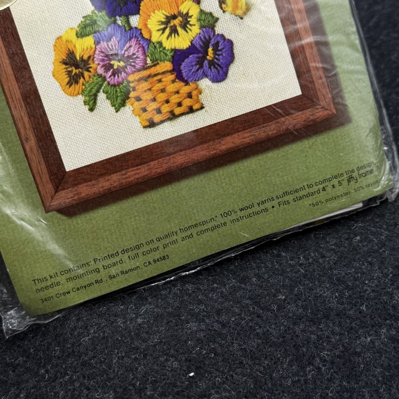 Jiffy Stitchery Crewel Embroidery Kit Pansy Basket #256A NIP - Thumbnail 3