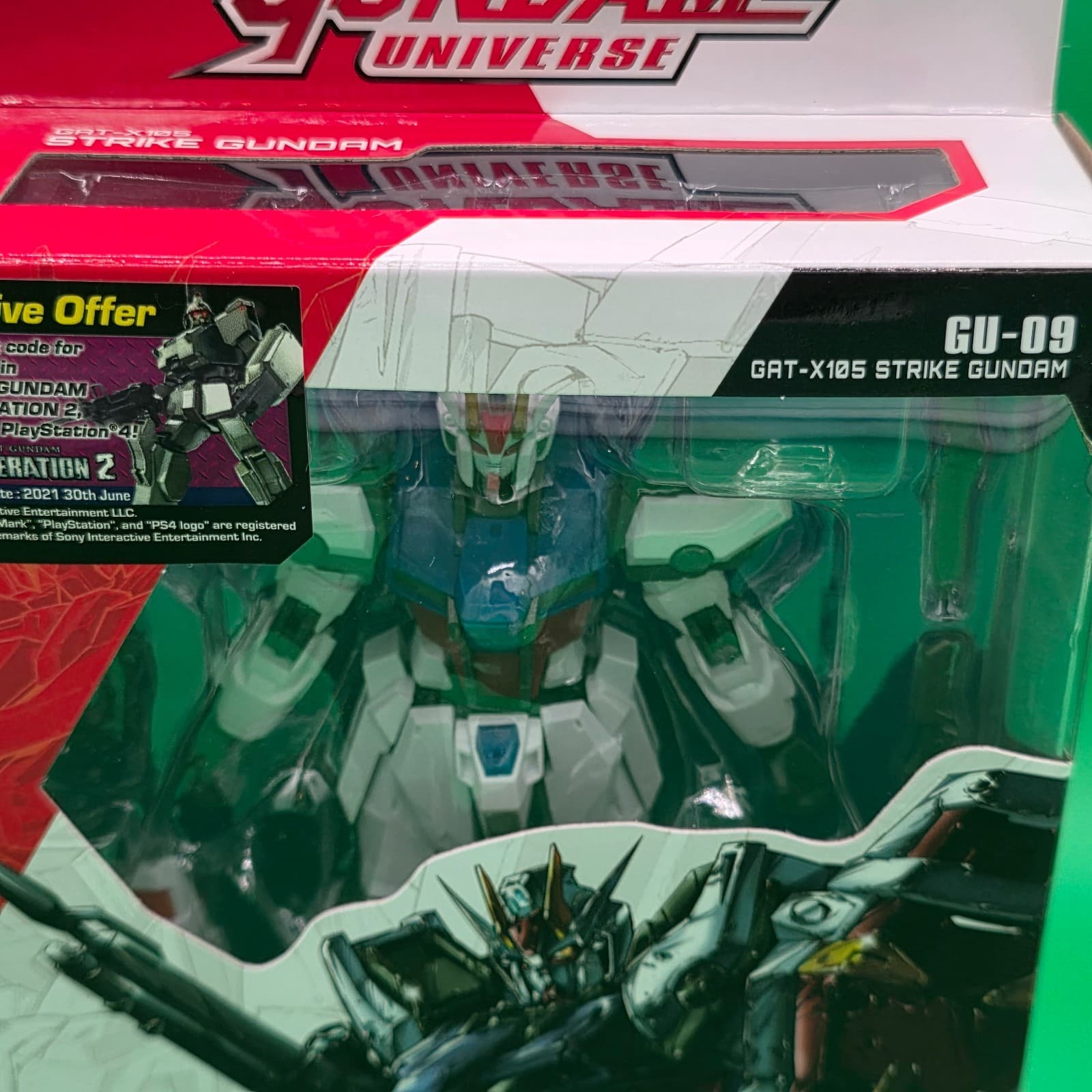 Bandai Gundam Universe GU-09 GAT-X105 Strike Gundam Action Figure - Thumbnail 4