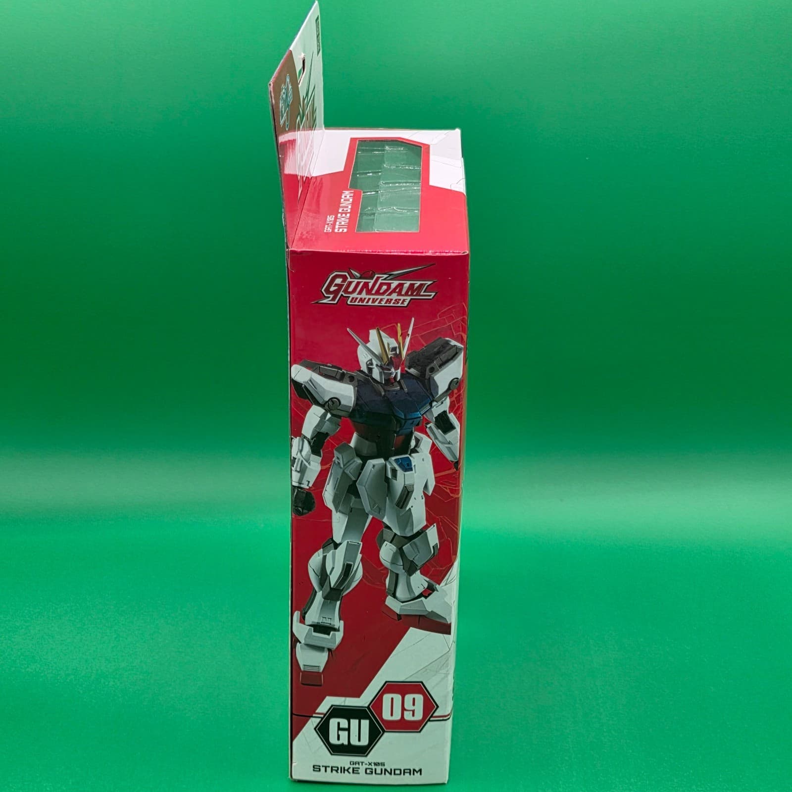 Bandai Gundam Universe GU-09 GAT-X105 Strike Gundam Action Figure - Thumbnail 5
