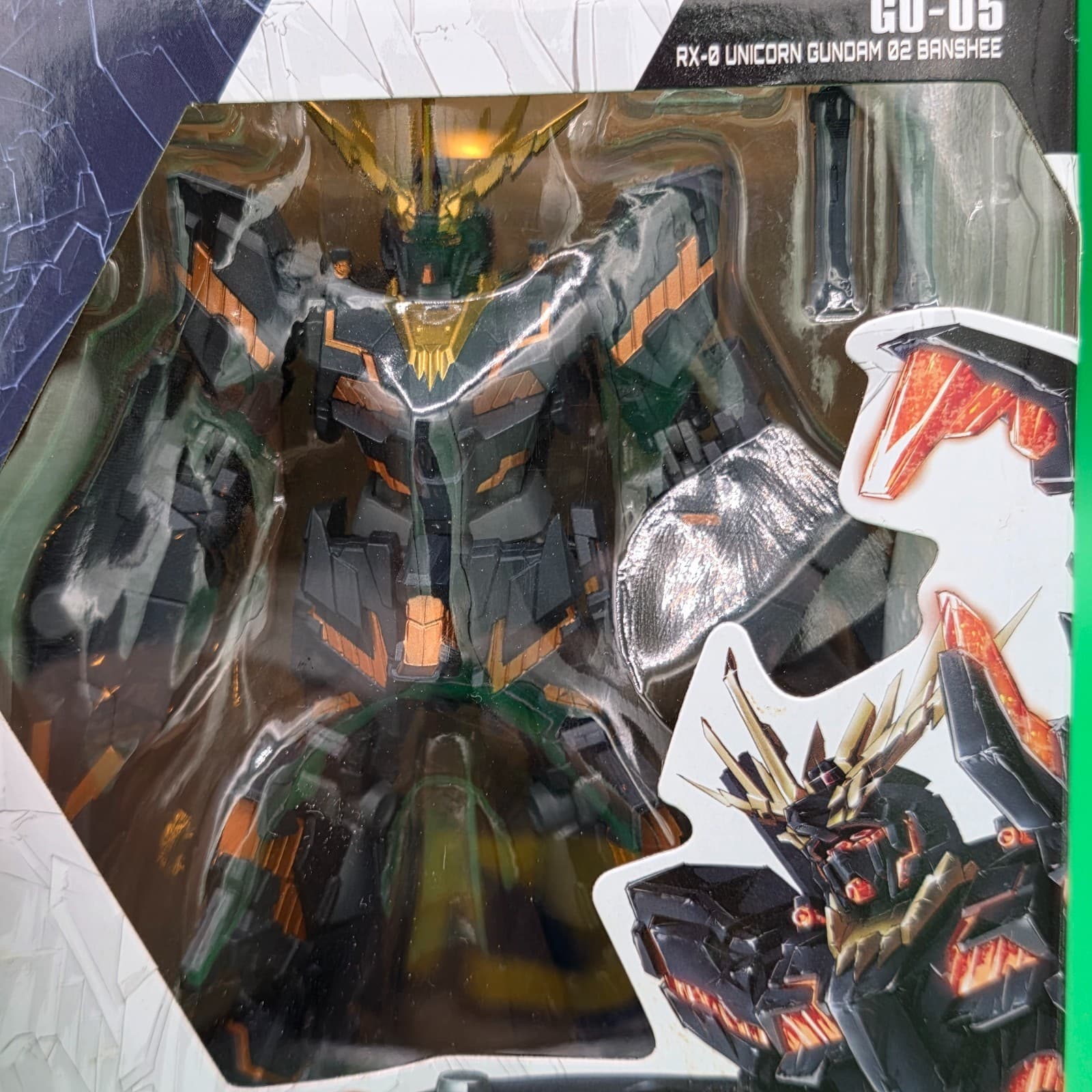 Bandai Gundam Universe RX-0 Unicorn Gundam 02 Banshee Collectable Figure 15+ - Thumbnail 3