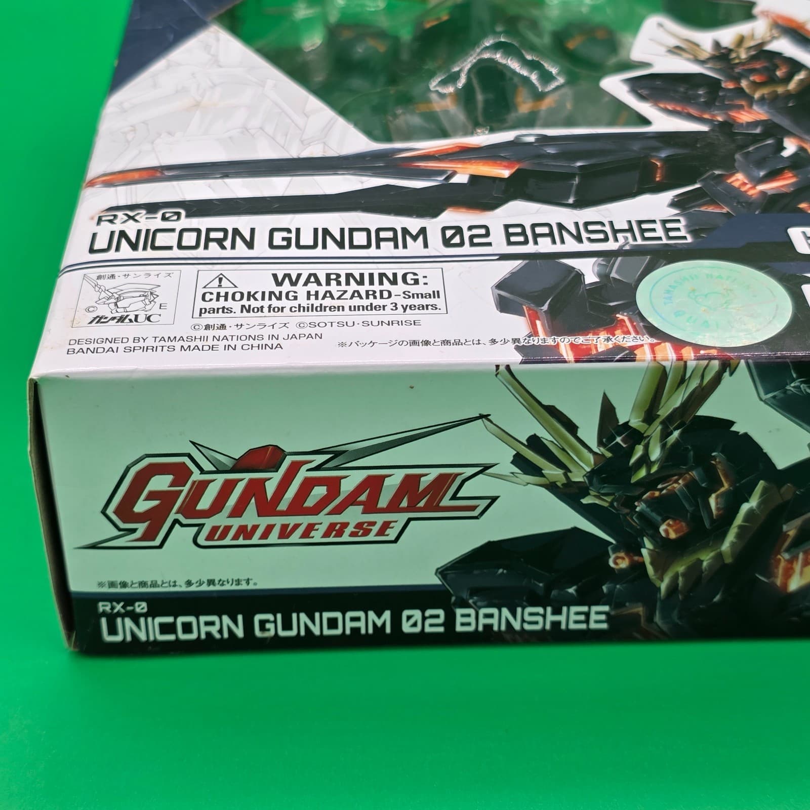Bandai Gundam Universe RX-0 Unicorn Gundam 02 Banshee Collectable Figure 15+ - Thumbnail 11