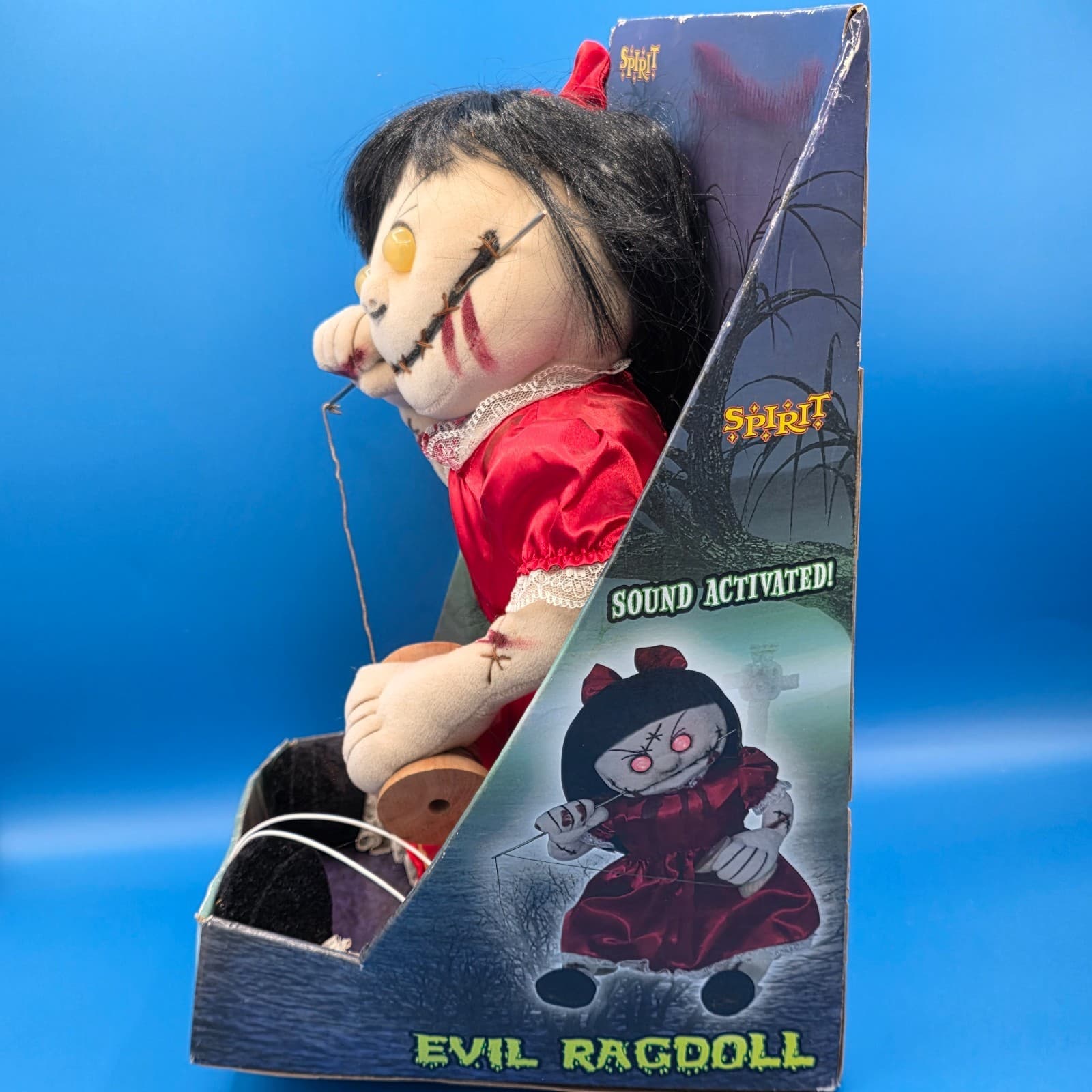 RARE Evil Rag Doll animatronic sold by Spirit Halloween DOES NOT MOVE - Thumbnail 10