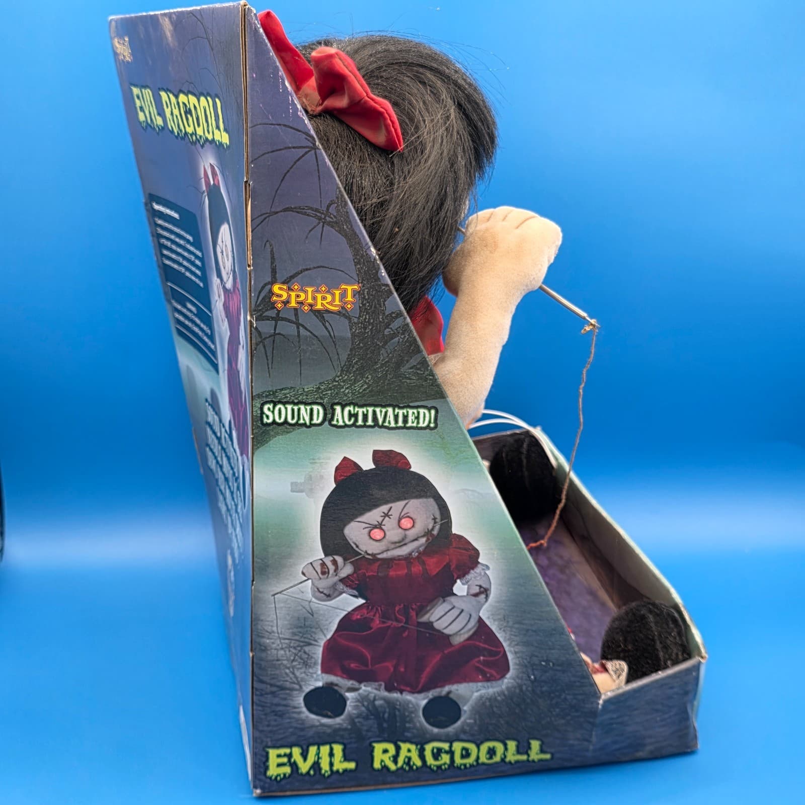 RARE Evil Rag Doll animatronic sold by Spirit Halloween DOES NOT MOVE - Thumbnail 4