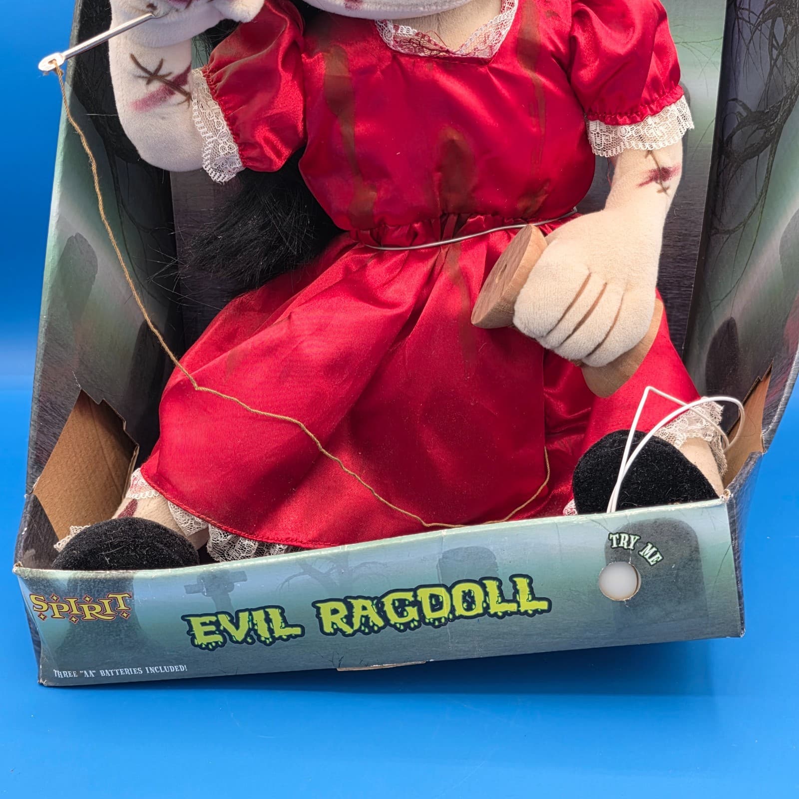 RARE Evil Rag Doll animatronic sold by Spirit Halloween DOES NOT MOVE - Thumbnail 9