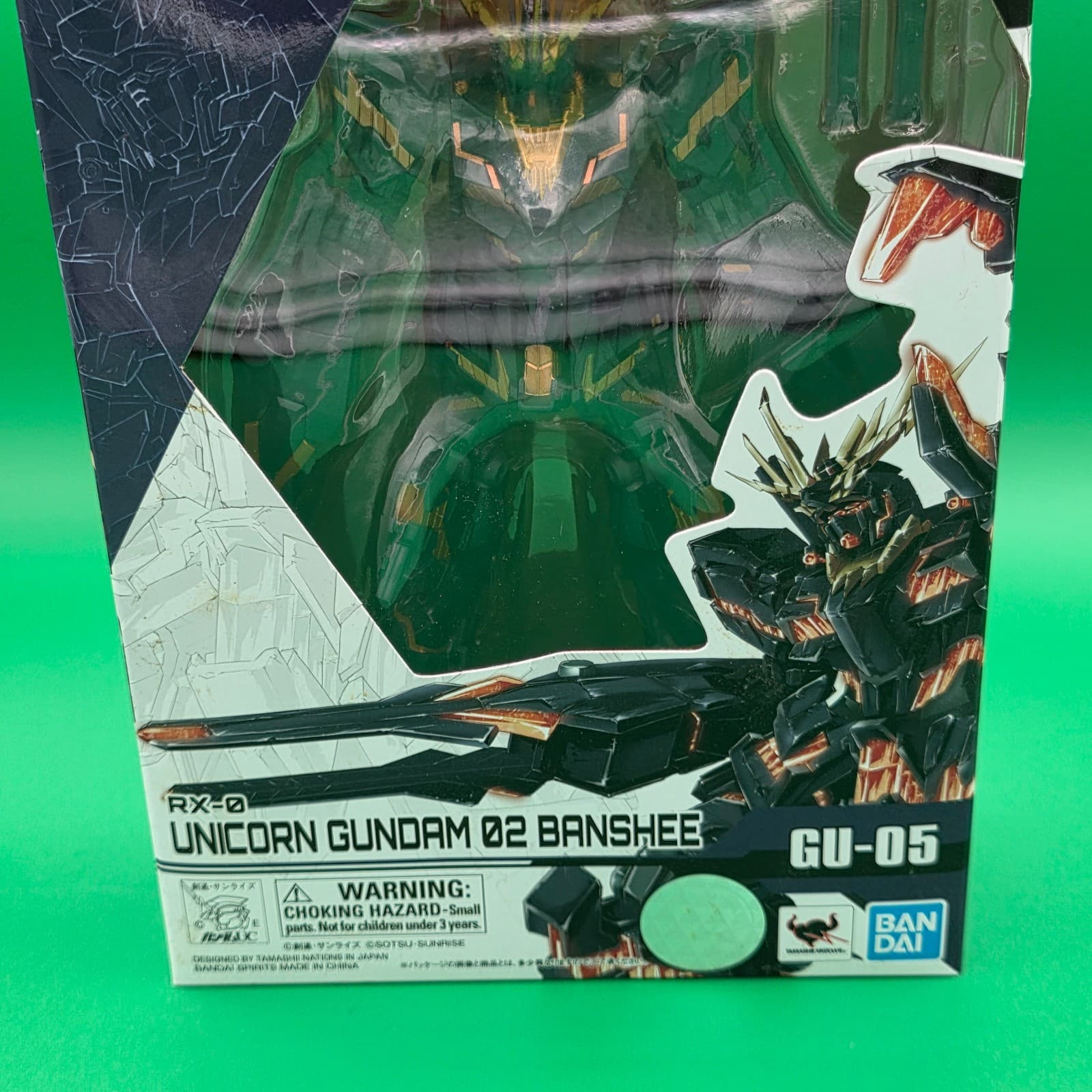 Bandai Gundam Universe RX-0 Unicorn Gundam 02 Banshee Collectable Figure 15+ - Thumbnail 4